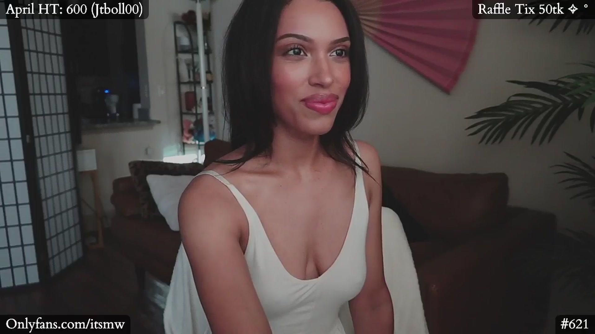 Gallery image thumbnail from Mystywaterz's myfreecams stream on, 05/10/2025, 24:50 image 4 of 20
