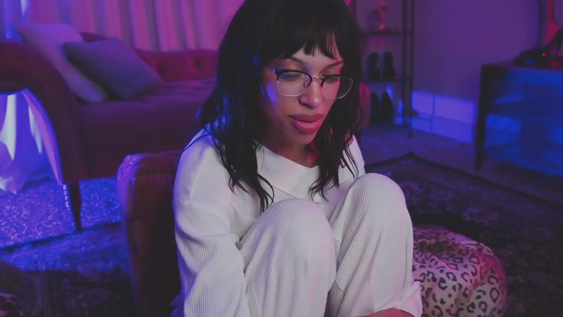 Gallery image thumbnail from Mystywaterz's myfreecams stream on, 05/16/2025, 11:20 image 9 of 20
