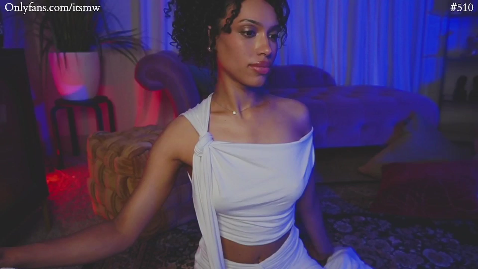 Gallery image thumbnail from Mystywaterz's myfreecams stream on, 06/01/2025, 11:29 image 17 of 20