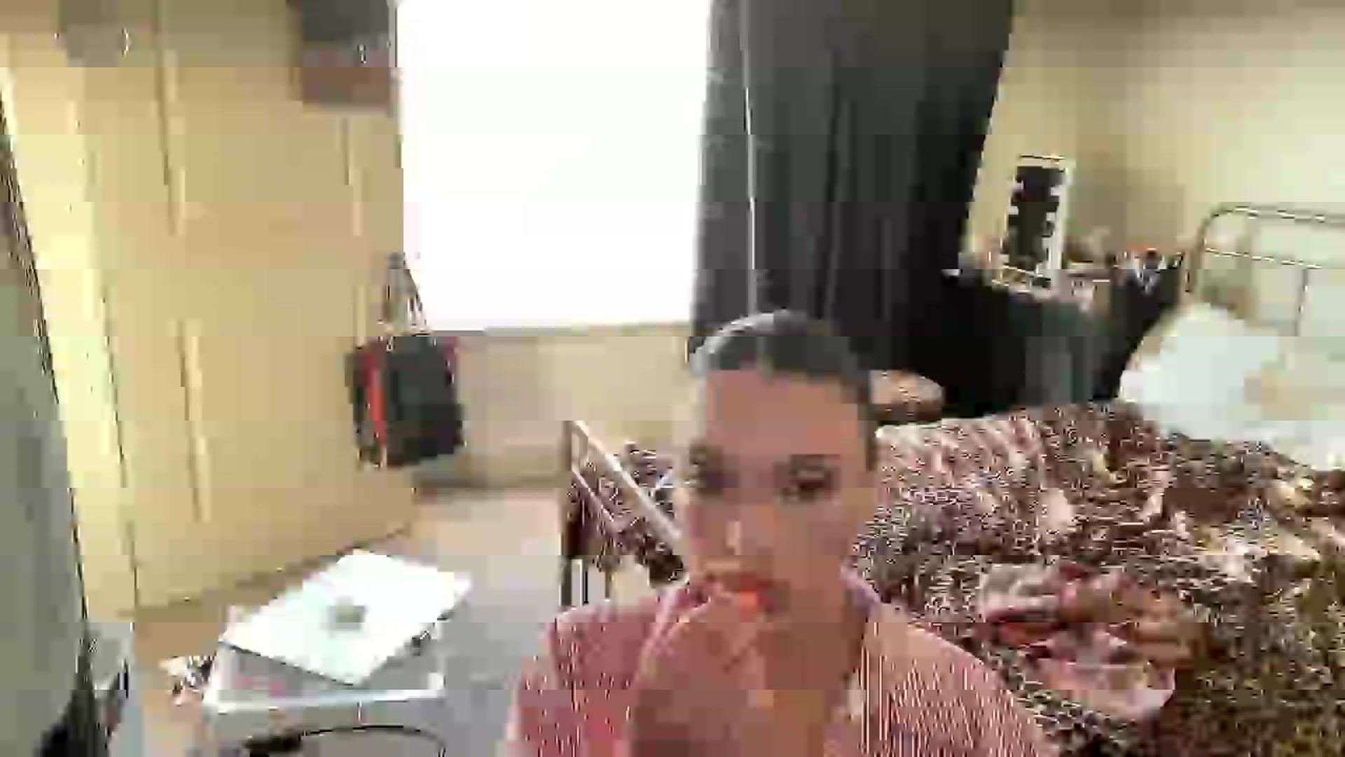 Gallery image thumbnail from Mystywaterz's myfreecams stream on, 10/05/2025, 23:41 image 4 of 20