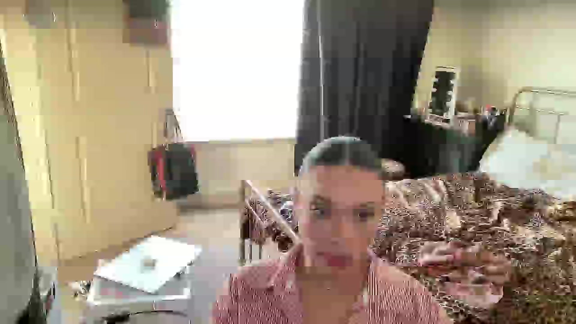 Gallery image thumbnail from Mystywaterz's myfreecams stream on, 10/05/2025, 23:41 image 8 of 20