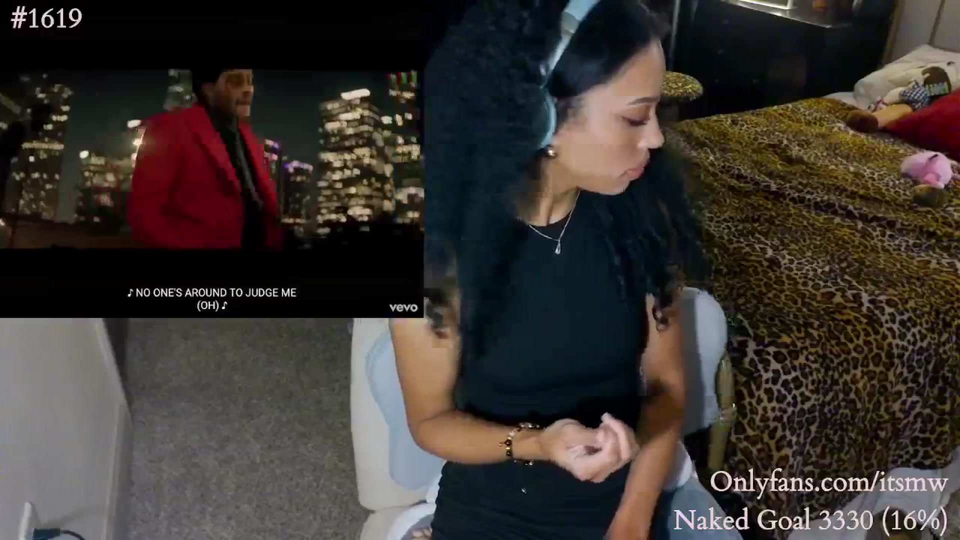 Gallery image thumbnail from Mystywaterz's myfreecams stream on, 10/10/2025, 01:33 image 18 of 20
