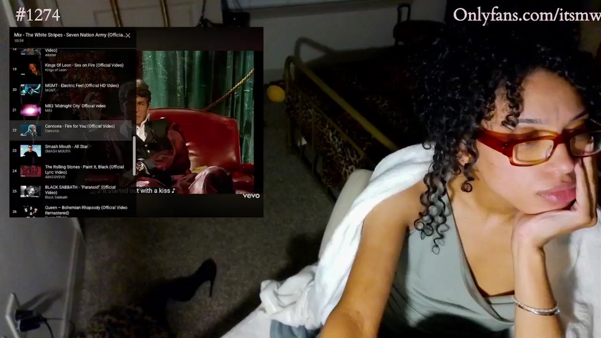 Gallery image thumbnail from Mystywaterz's myfreecams stream on, 10/12/2025, 11:53 image 6 of 20