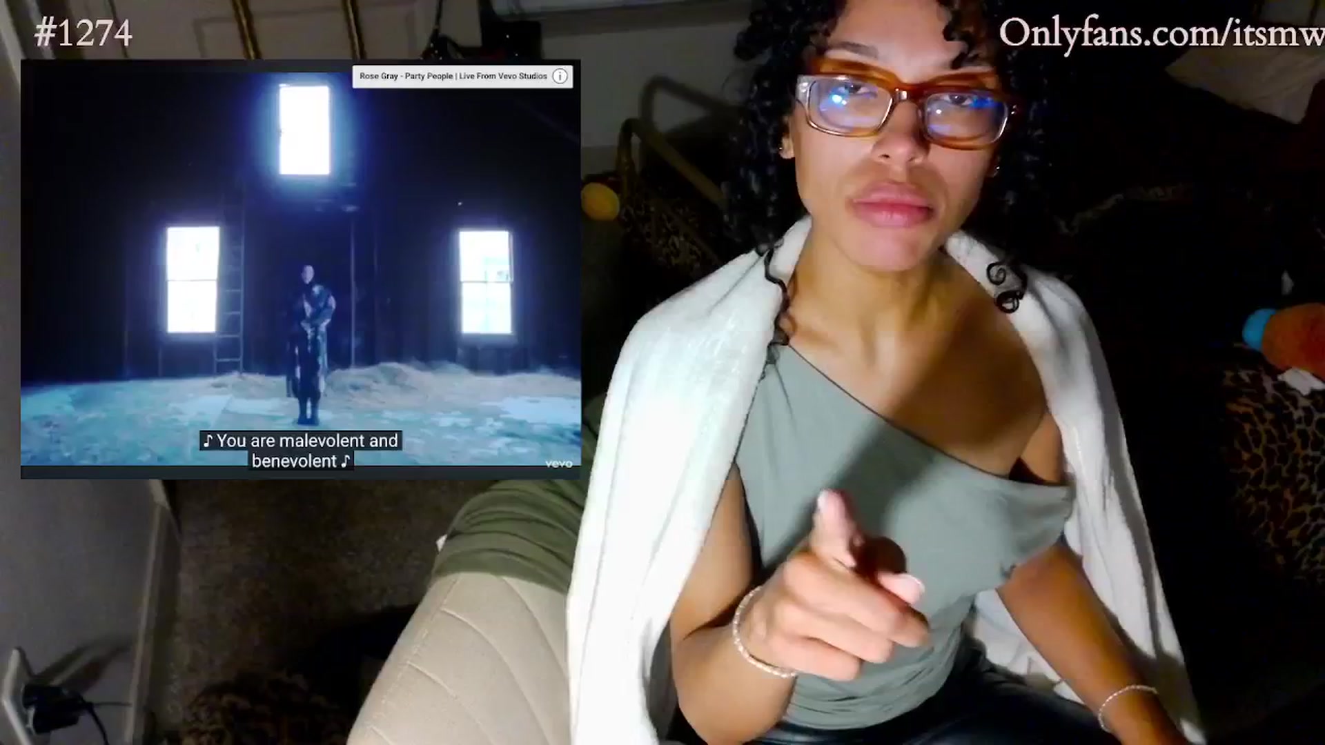 Gallery image thumbnail from Mystywaterz's myfreecams stream on, 10/12/2025, 11:53 image 12 of 20