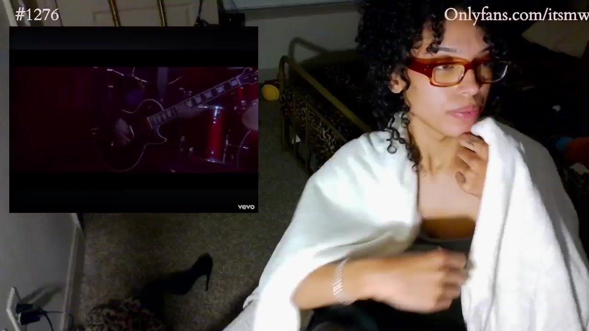 Gallery image thumbnail from Mystywaterz's myfreecams stream on, 10/12/2025, 11:53 image 4 of 20