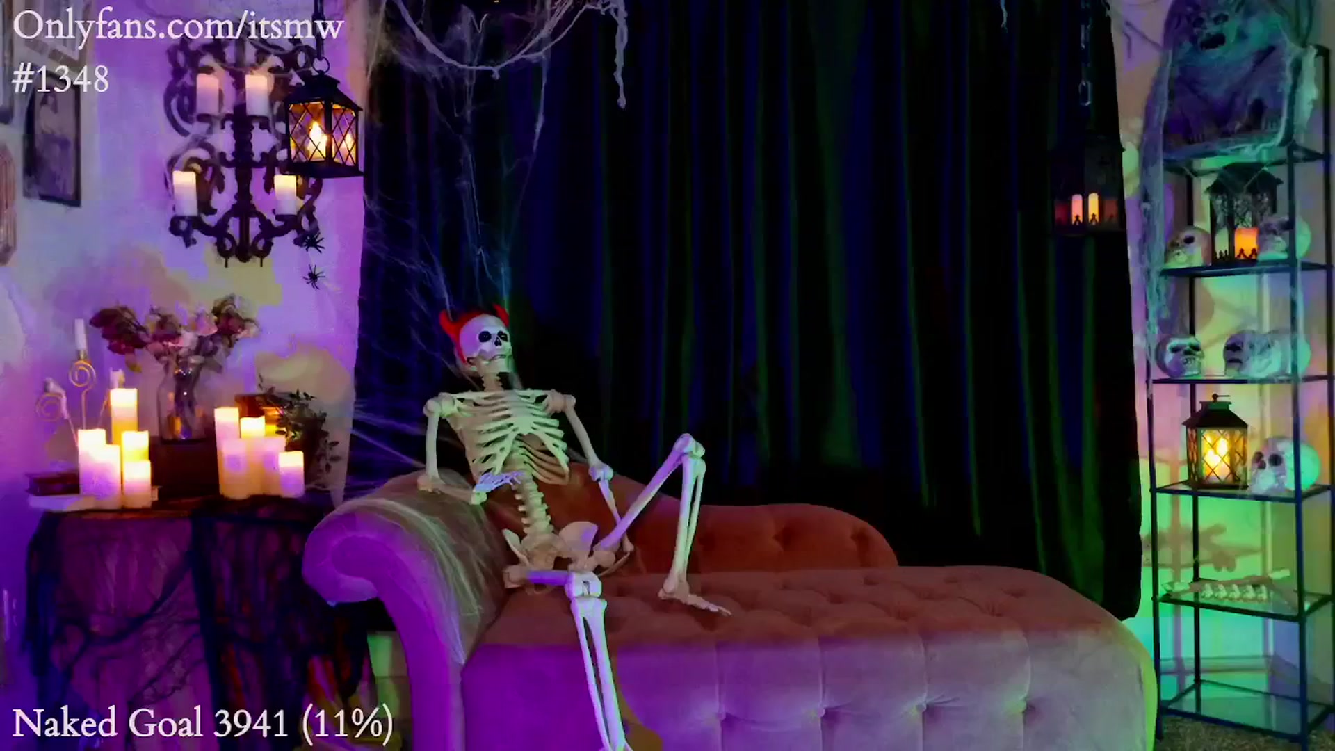 Gallery image thumbnail from Mystywaterz's myfreecams stream on, 10/14/2025, 02:25 image 9 of 20