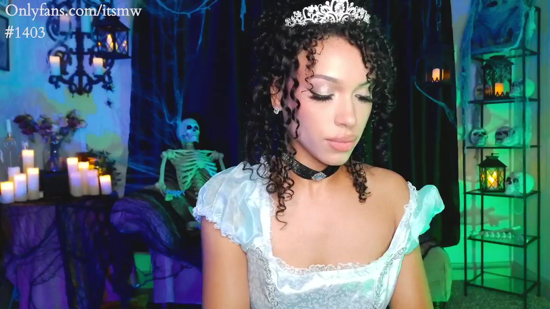 Gallery image thumbnail from Mystywaterz's myfreecams stream on, 10/15/2025, 24:38 image 16 of 20