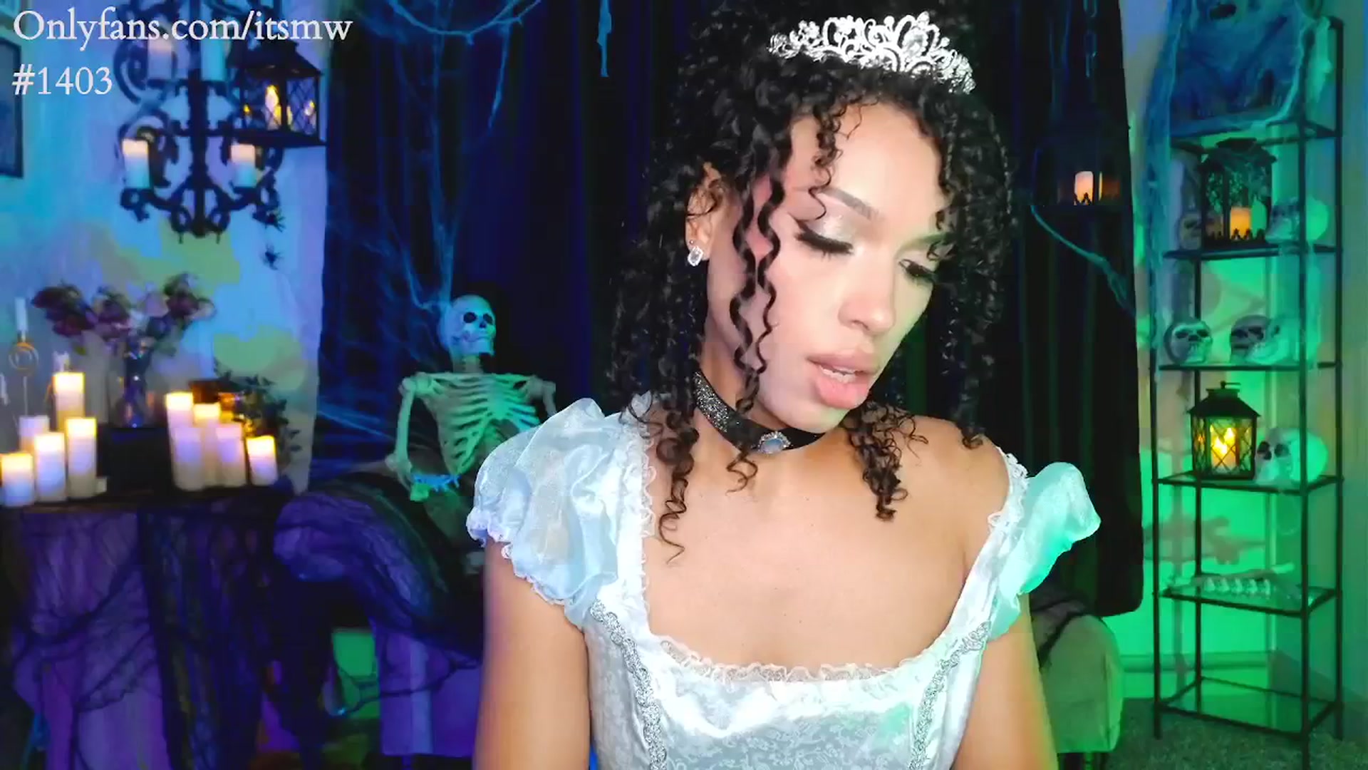 Gallery image thumbnail from Mystywaterz's myfreecams stream on, 10/15/2025, 24:38 image 19 of 20