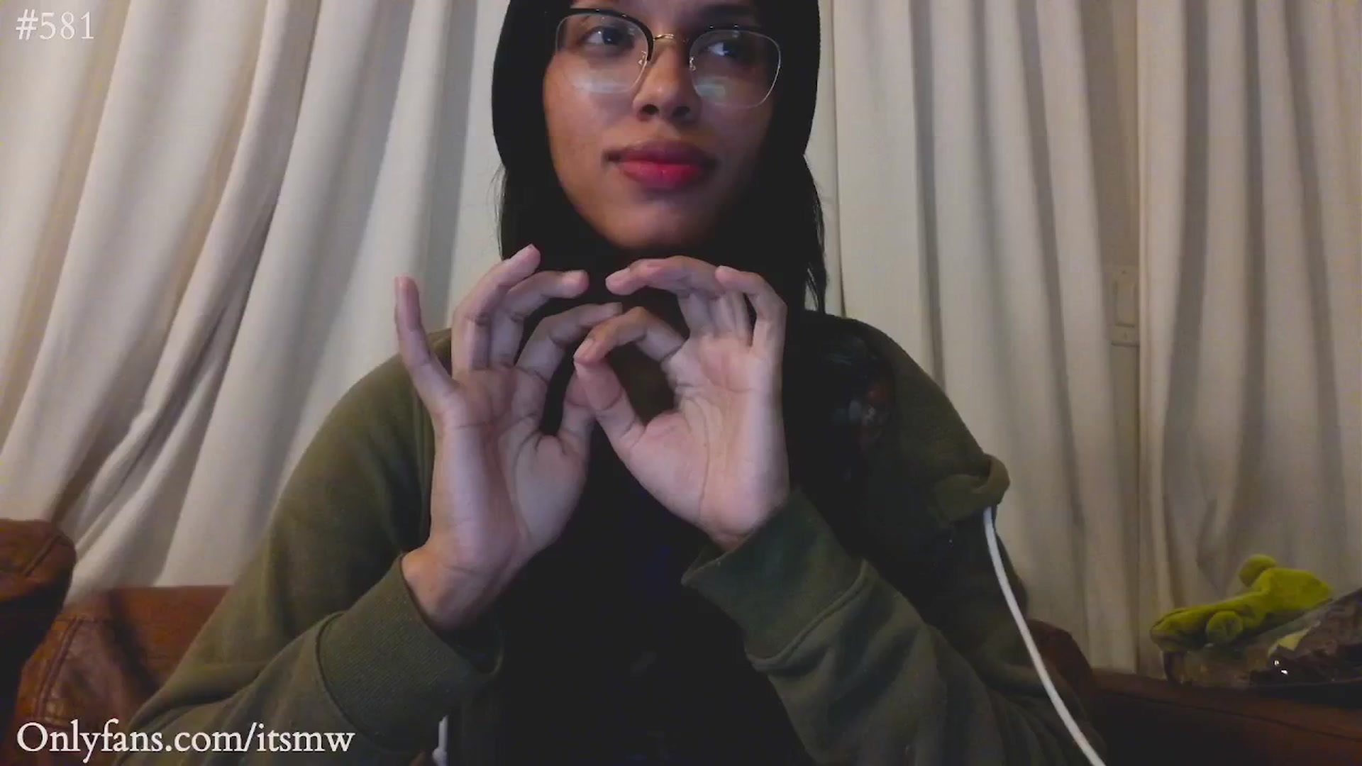 Gallery image thumbnail from Mystywaterz's myfreecams stream on, 10/29/2025, 10:01 image 15 of 20