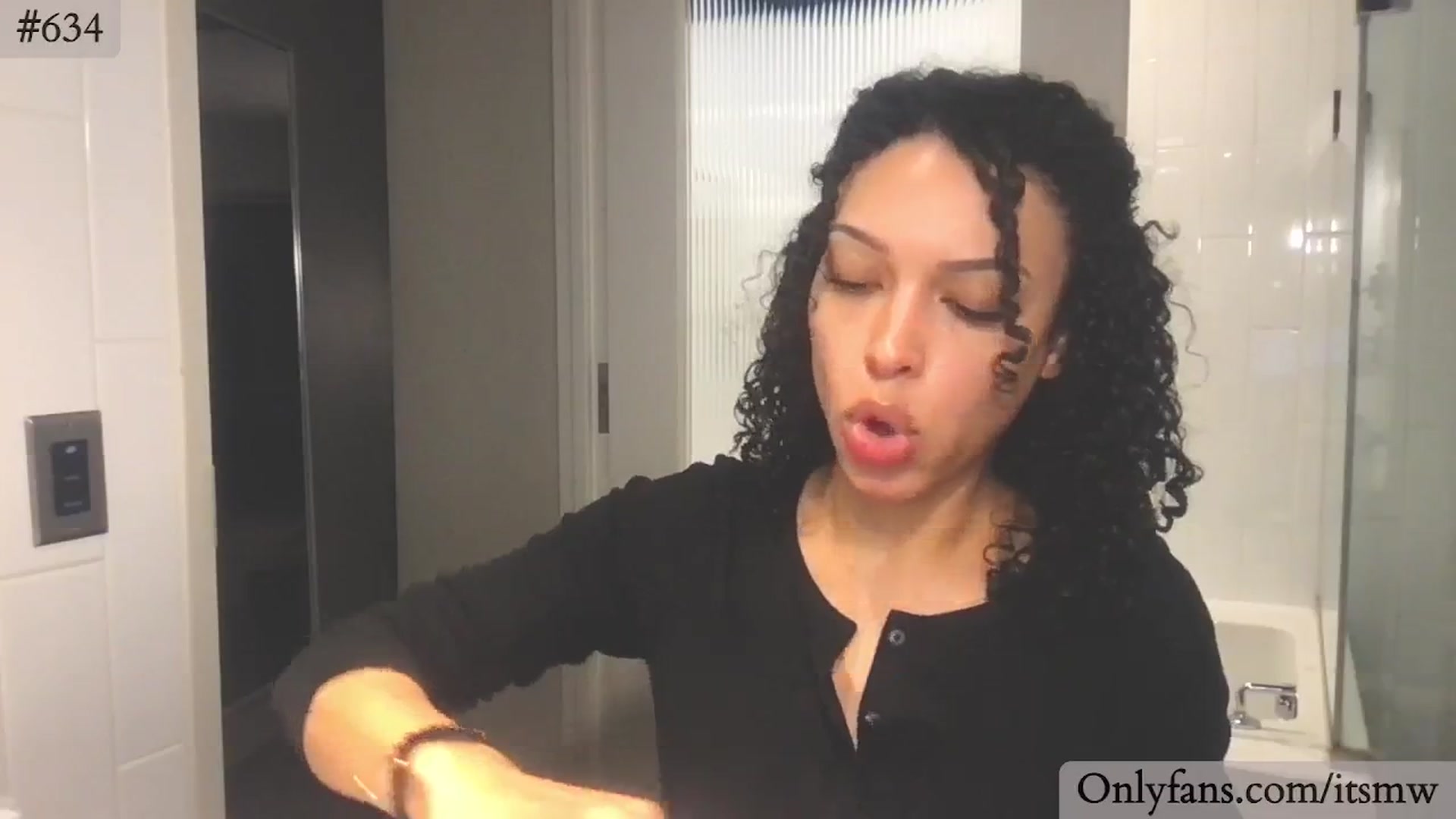 Gallery image thumbnail from Mystywaterz's myfreecams stream on, 02/18/2026, 24:26 image 3 of 20