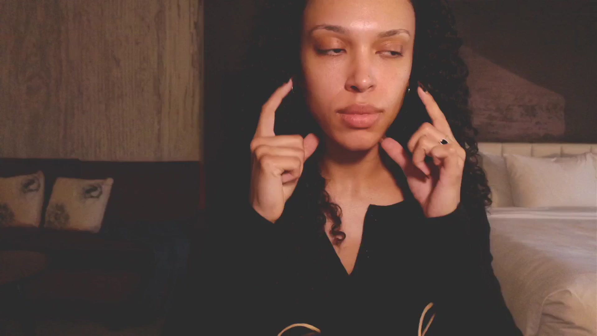 Gallery image thumbnail from Mystywaterz's myfreecams stream on, 03/09/2026, 24:00 image 19 of 20