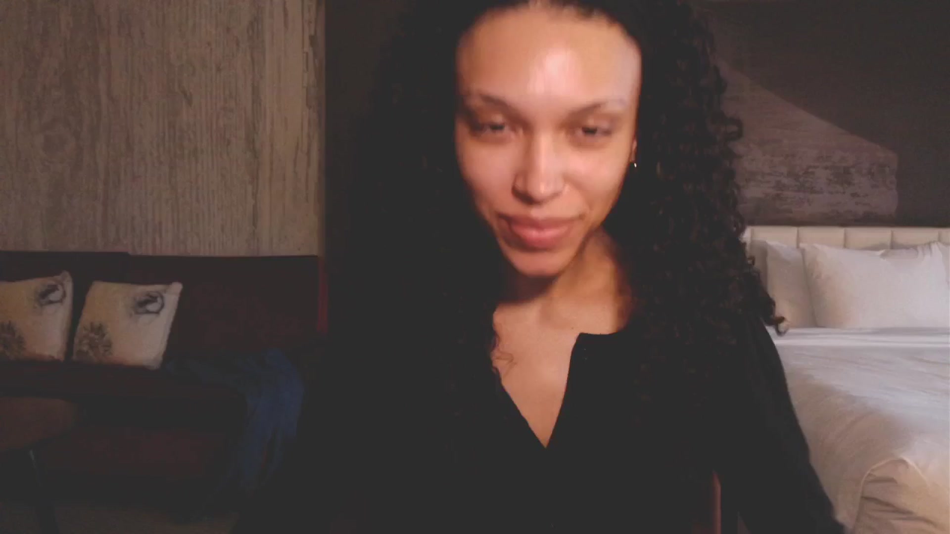 Gallery image thumbnail from Mystywaterz's myfreecams stream on, 03/09/2026, 24:00 image 5 of 20