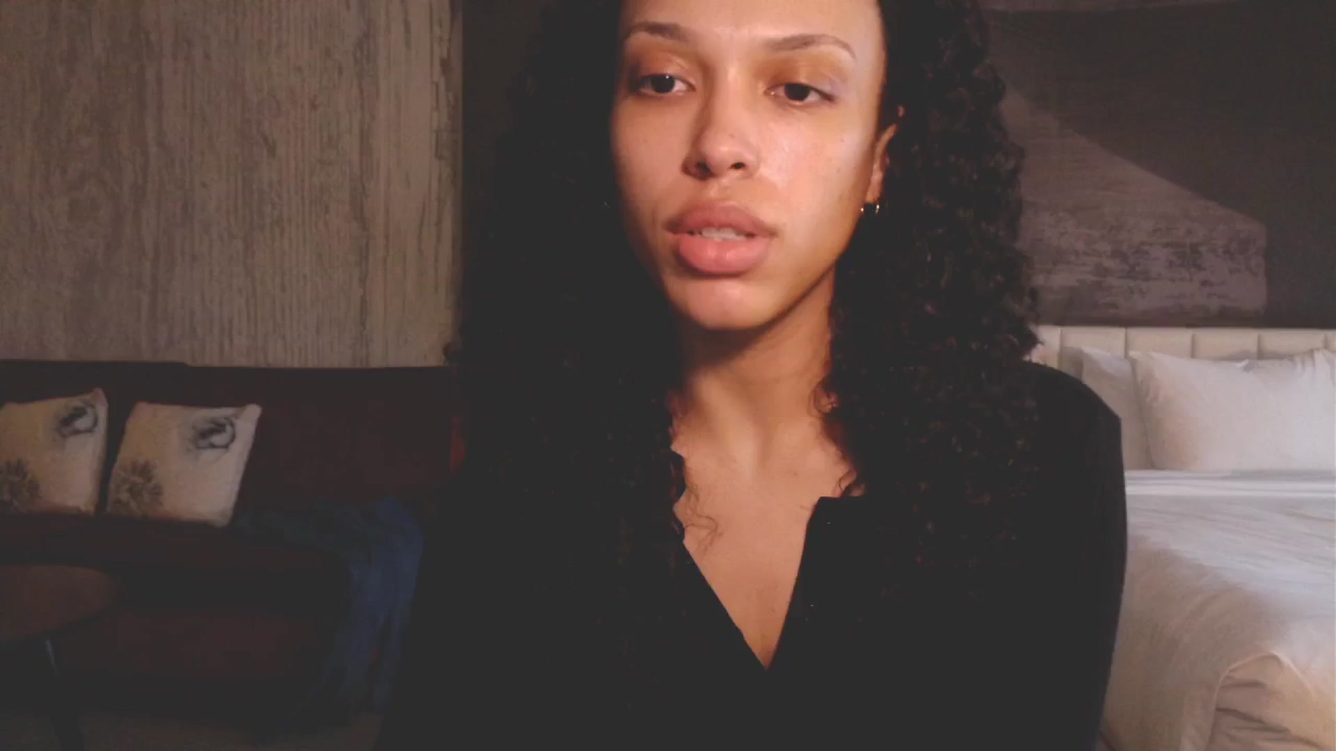 Gallery image thumbnail from Mystywaterz's myfreecams stream on, 03/09/2026, 24:00 image 3 of 20