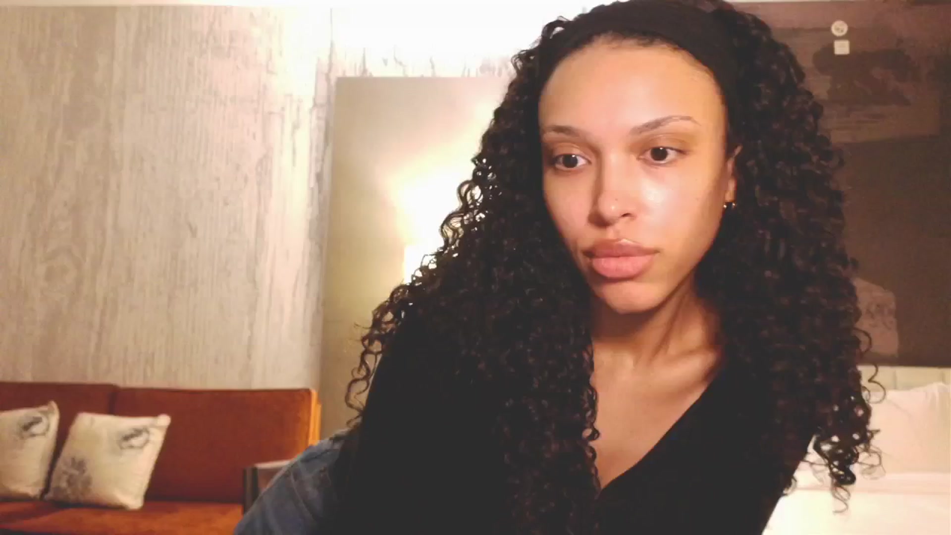 Gallery image thumbnail from Mystywaterz's myfreecams stream on, 03/09/2026, 24:58 image 18 of 20