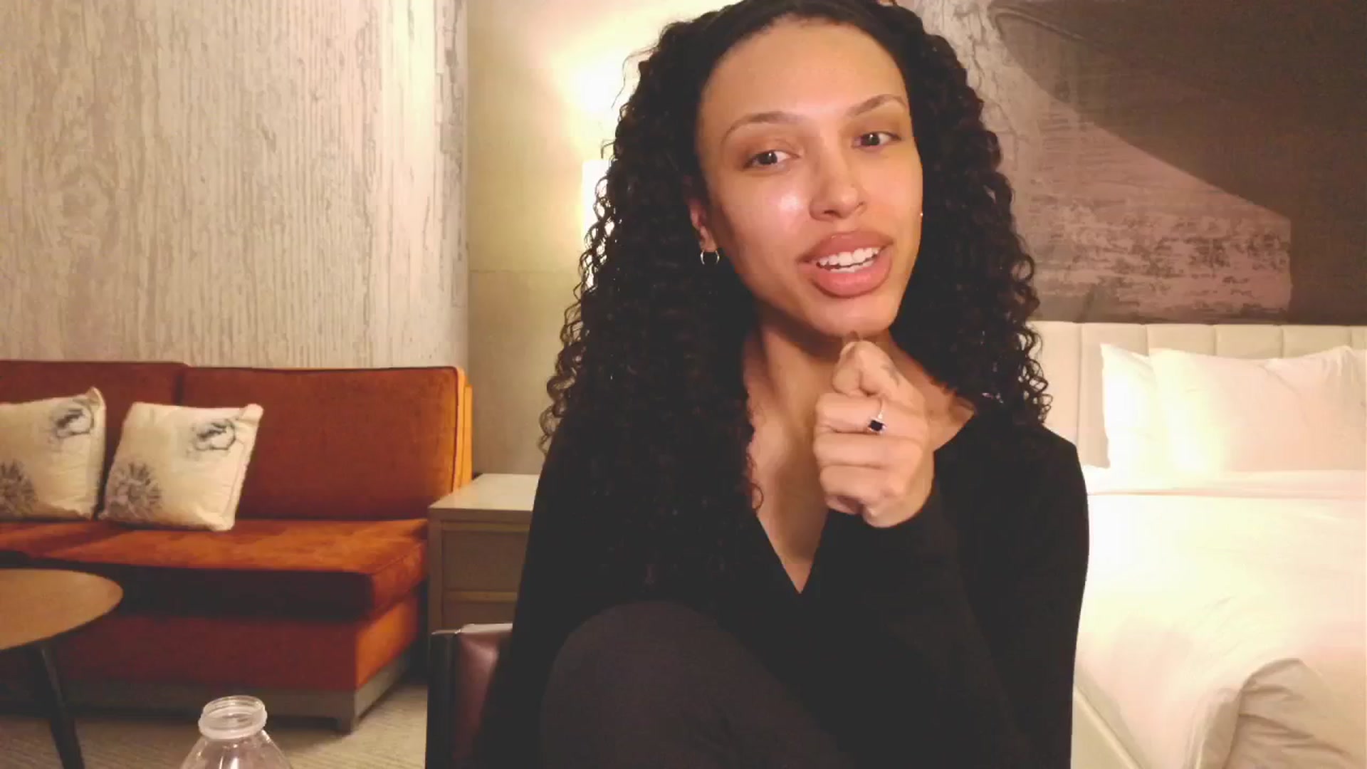 Gallery image thumbnail from Mystywaterz's myfreecams stream on, 03/09/2026, 24:58 image 5 of 20