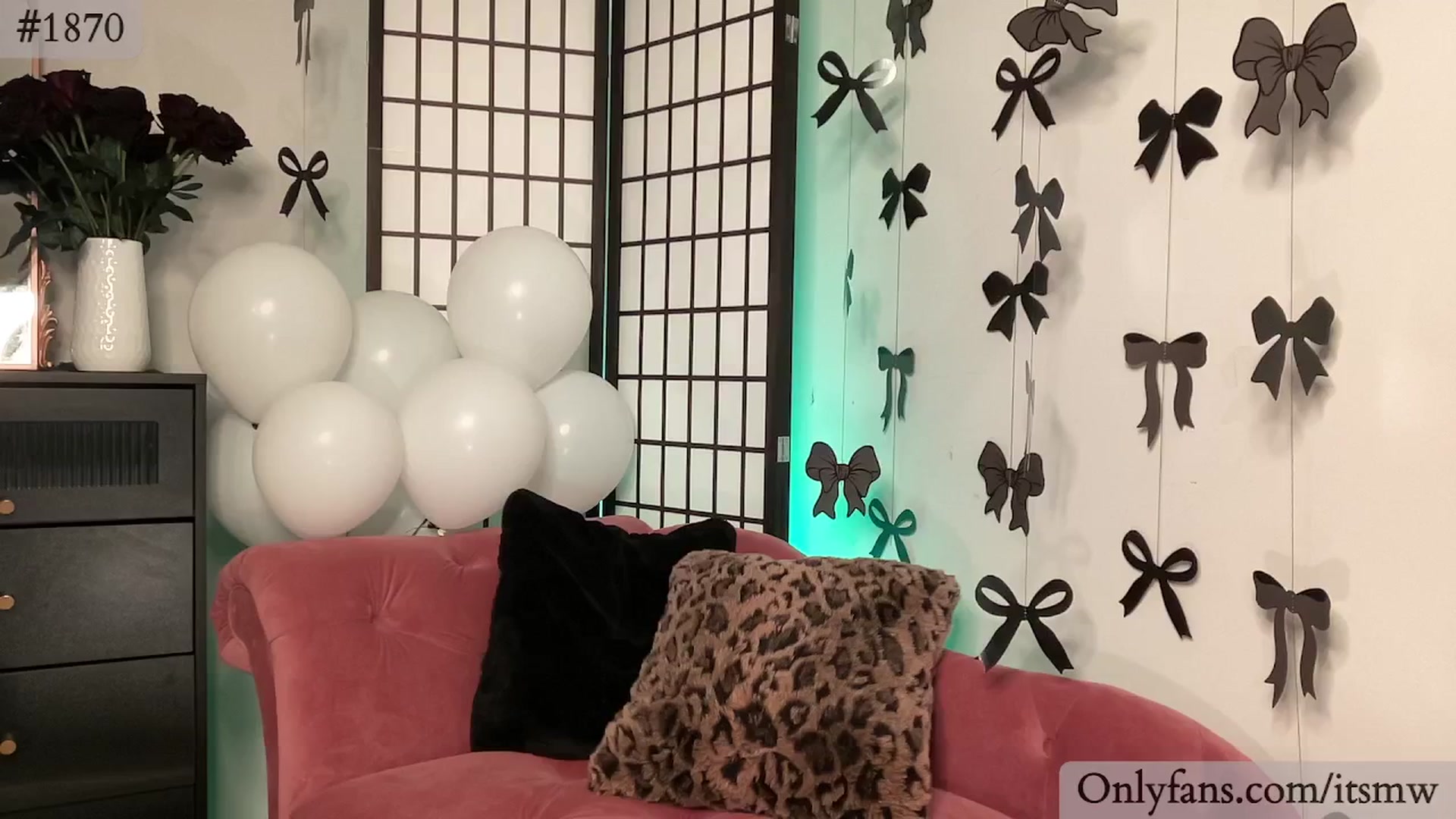 Gallery image thumbnail from Mystywaterz's myfreecams stream on, 03/17/2026, 24:43 image 1 of 20