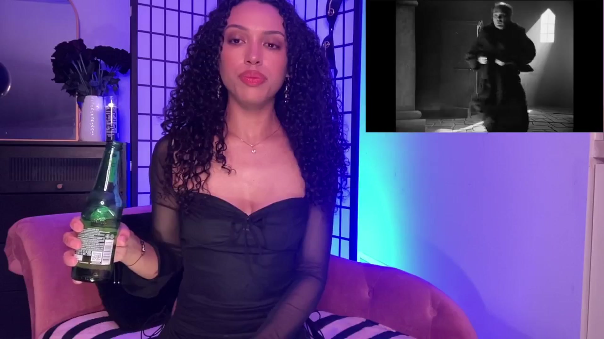 Gallery image thumbnail from Mystywaterz's myfreecams stream on, 03/22/2026, 02:43 image 16 of 20