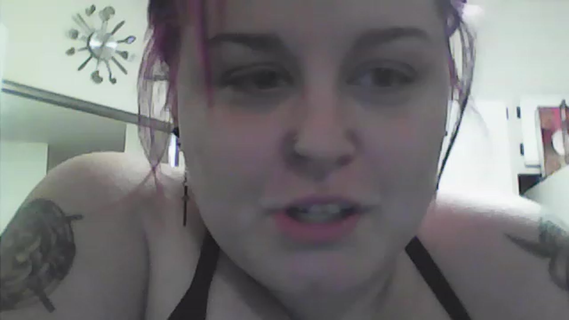 Gallery image thumbnail from MzDiddlezz's myfreecams stream on, 06/30/2023, 07:06 image 4 of 20