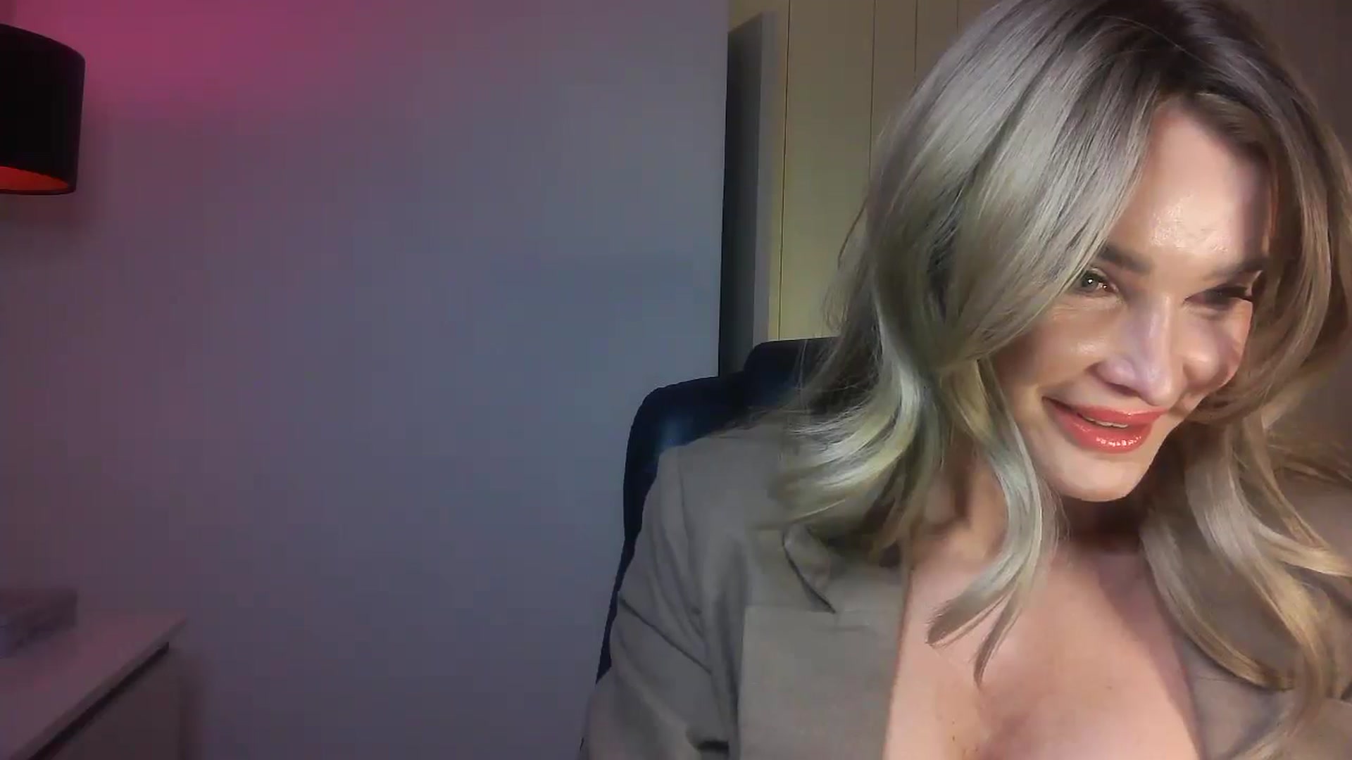 Gallery image thumbnail from Mzmary's myfreecams stream on, 02/10/2025, 01:16 image 15 of 20