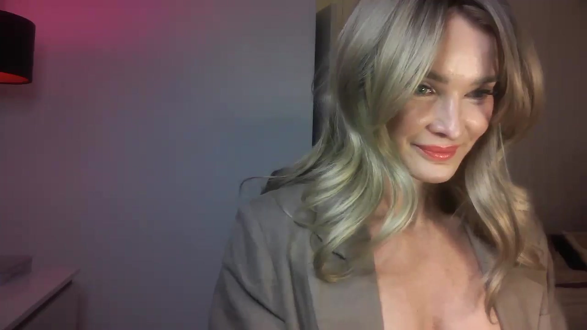 Gallery image thumbnail from Mzmary's myfreecams stream on, 02/10/2025, 01:16 image 9 of 20