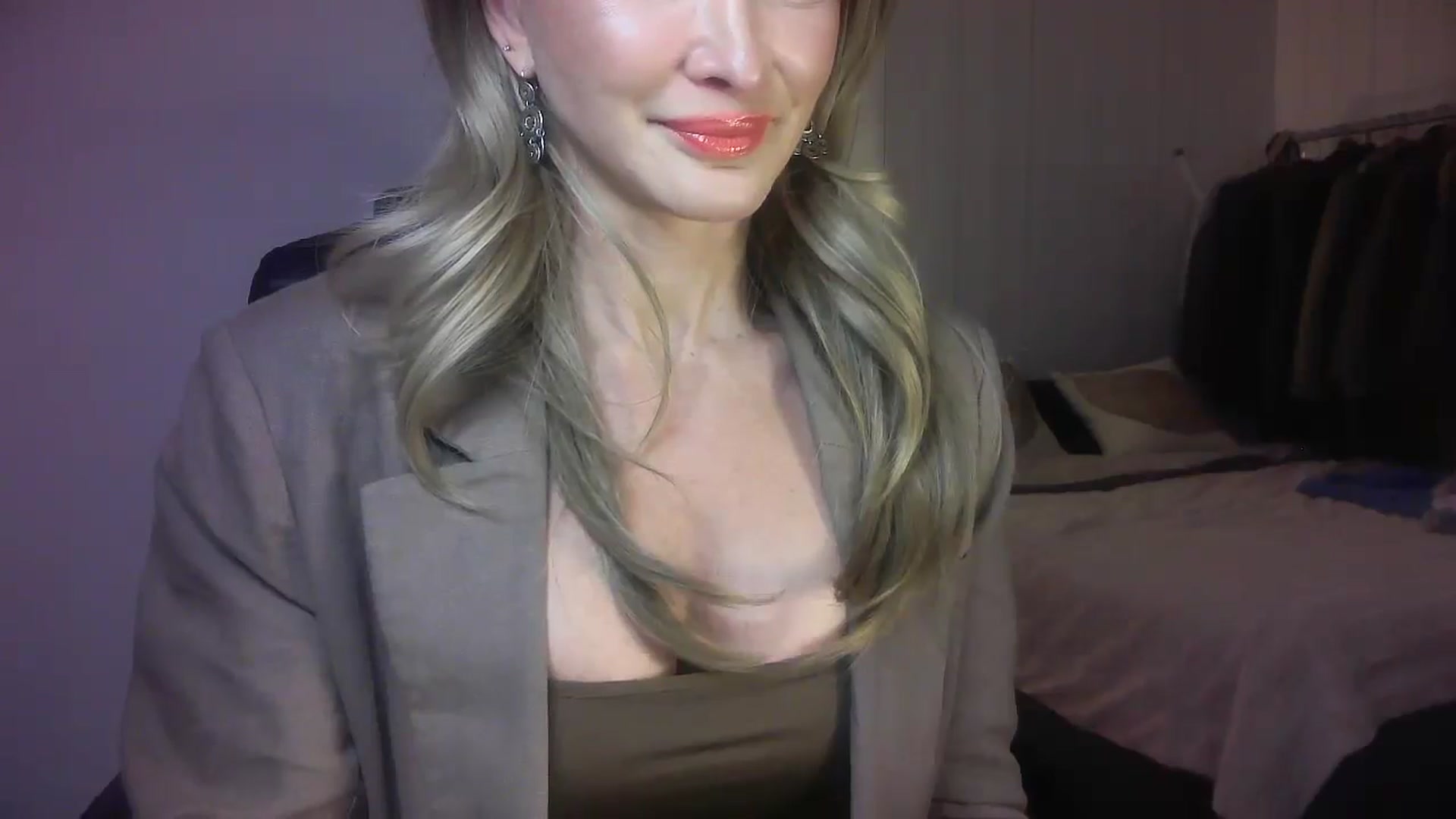 Gallery image thumbnail from Mzmary's myfreecams stream on, 02/10/2025, 02:45 image 14 of 20