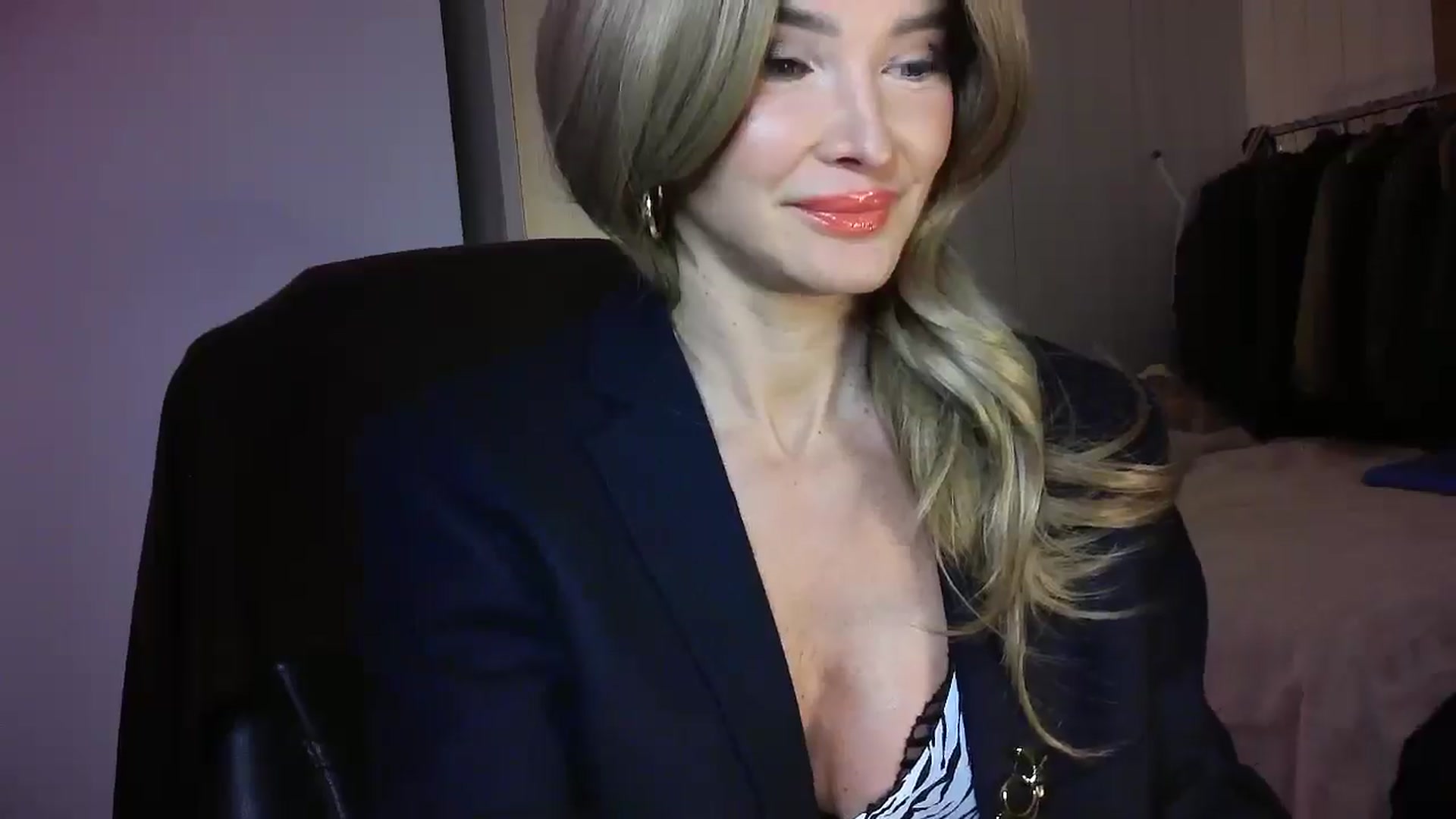 Gallery image thumbnail from Mzmary's myfreecams stream on, 02/10/2025, 22:08 image 9 of 20