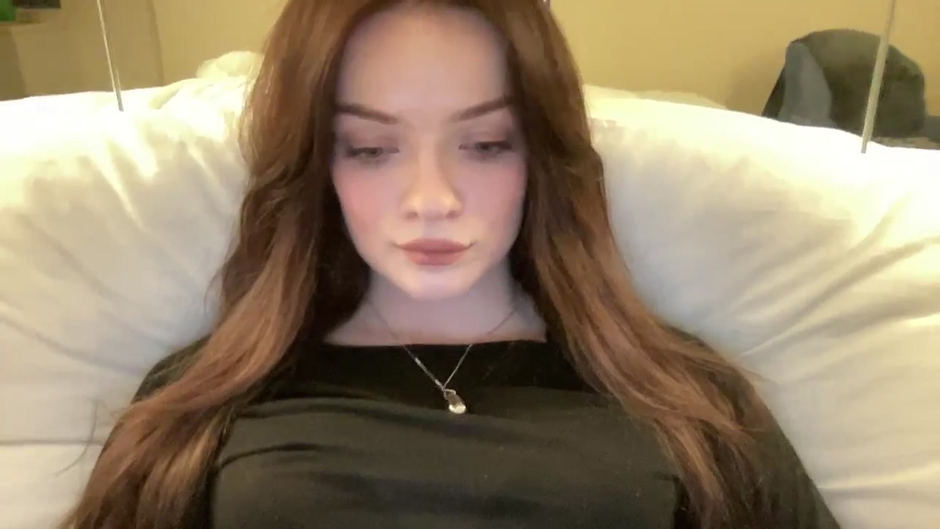 Gallery image thumbnail from N0More's myfreecams stream on, 11/17/2024, 21:47 image 6 of 20