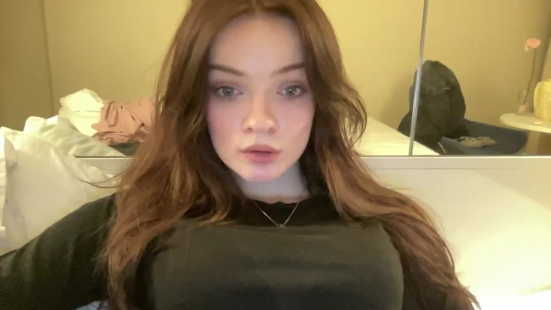 Gallery image thumbnail from N0More's myfreecams stream on, 11/17/2024, 23:29 image 15 of 20