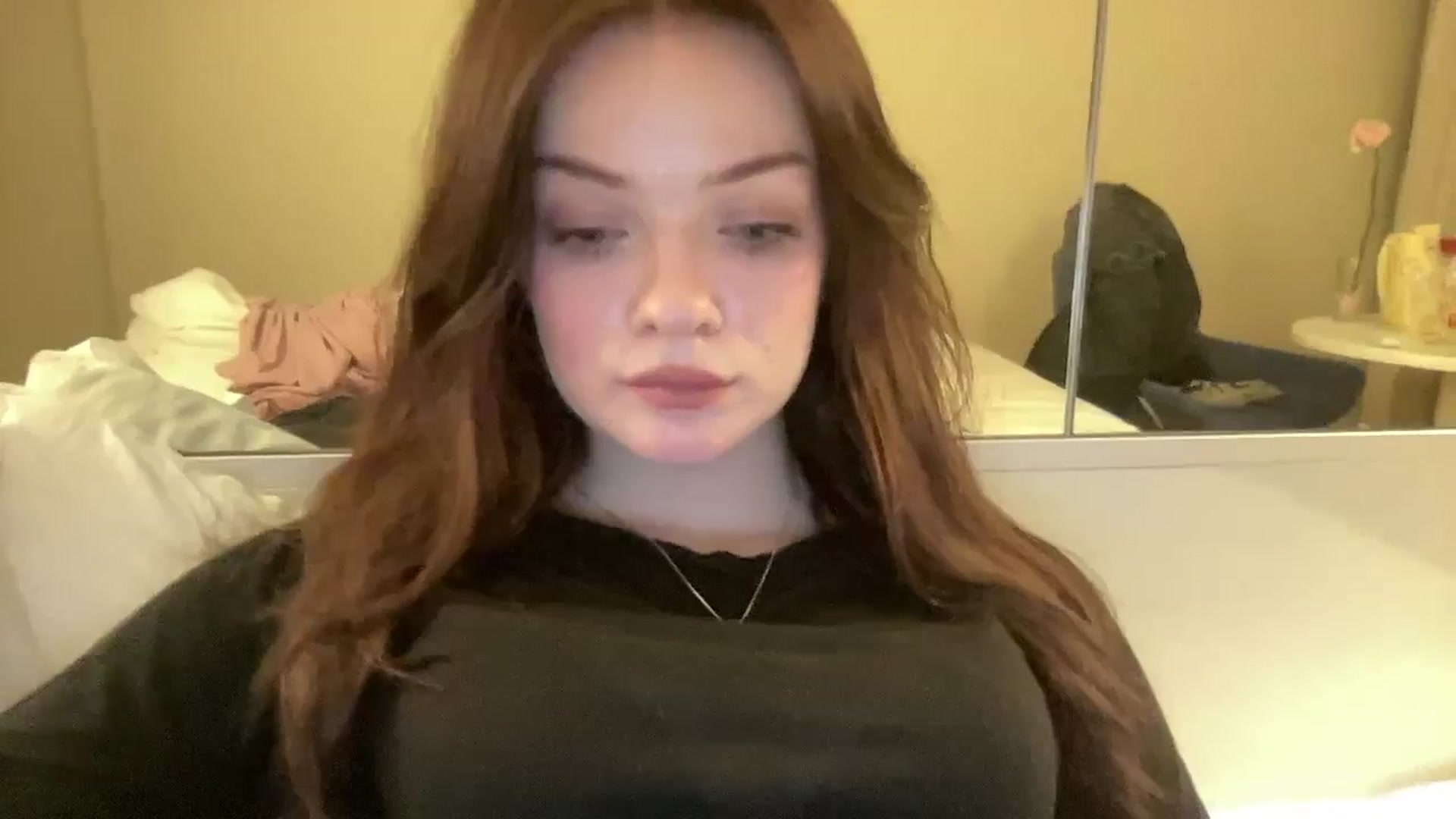 Gallery image thumbnail from N0More's myfreecams stream on, 11/17/2024, 23:29 image 4 of 20