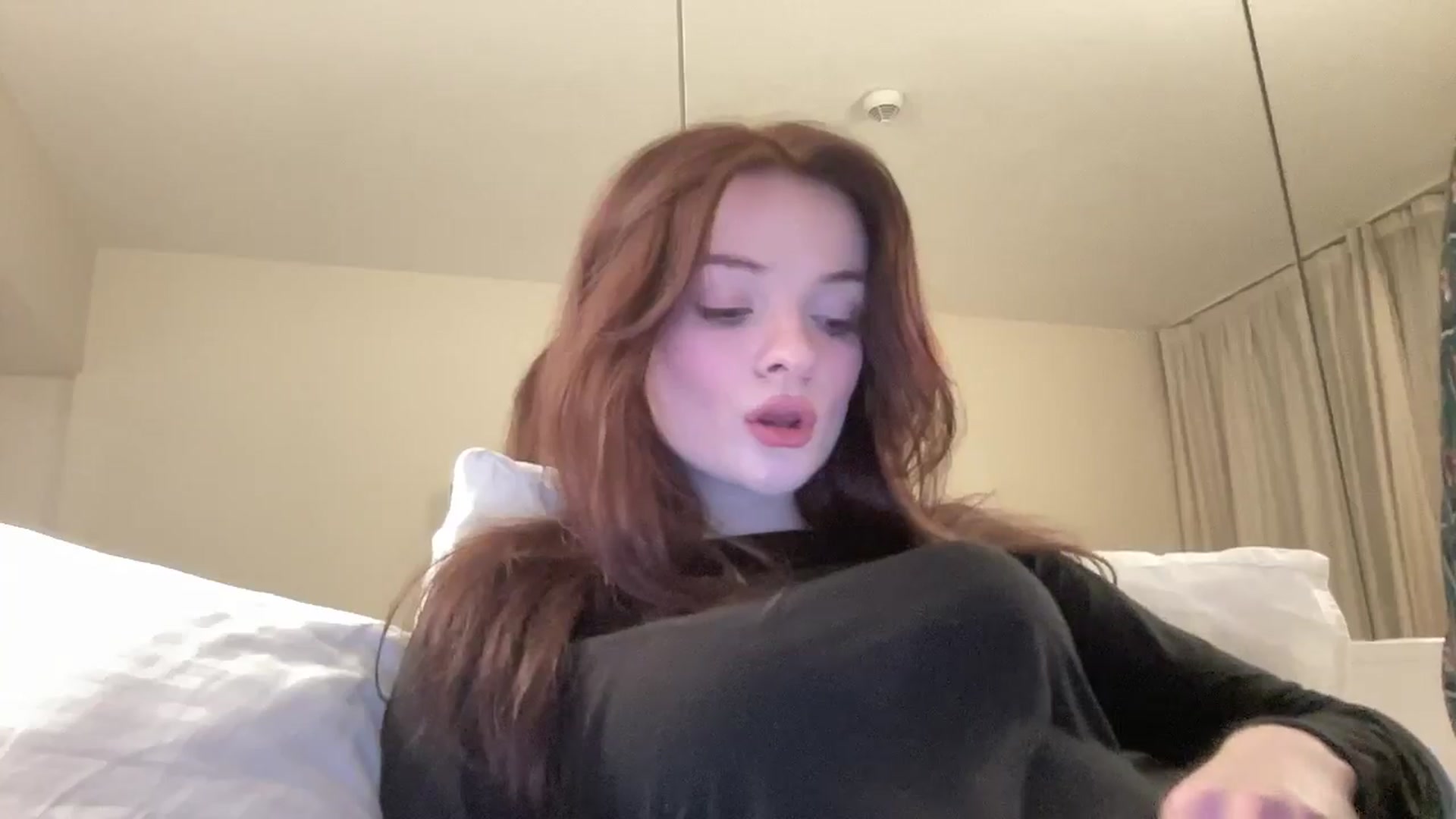 Gallery image thumbnail from N0More's myfreecams stream on, 11/19/2024, 21:44 image 6 of 20