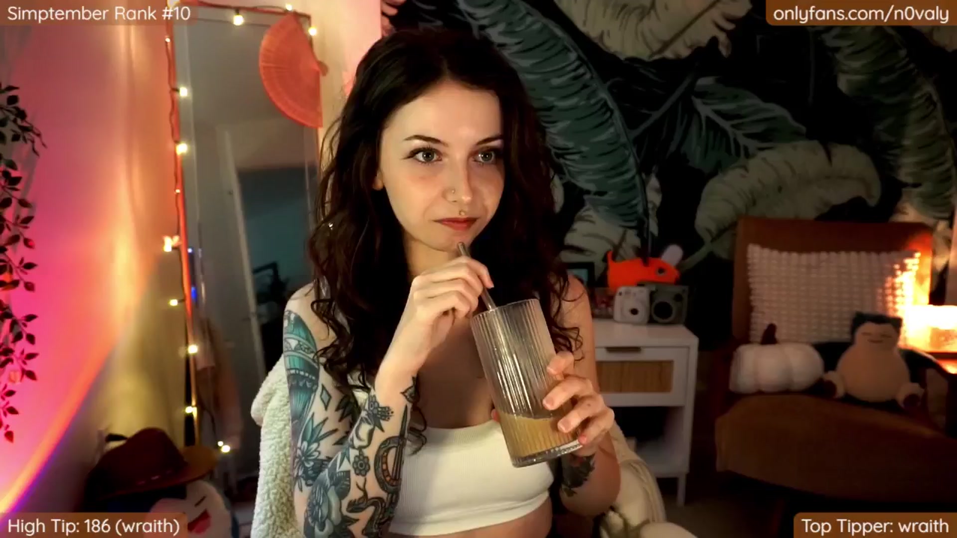 Gallery image thumbnail from N0valy's myfreecams stream on, 10/01/2024, 24:01 image 7 of 20