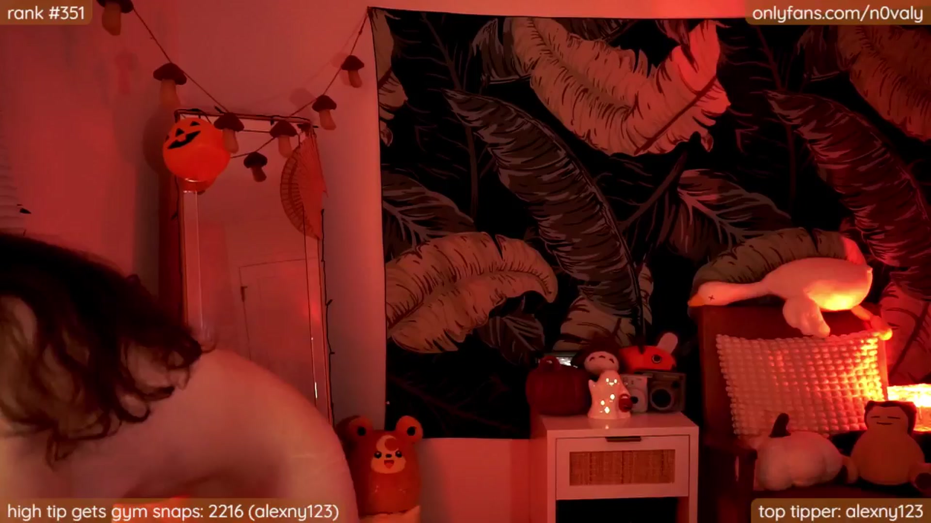 Gallery image thumbnail from N0valy's myfreecams stream on, 10/04/2024, 07:42 image 19 of 20