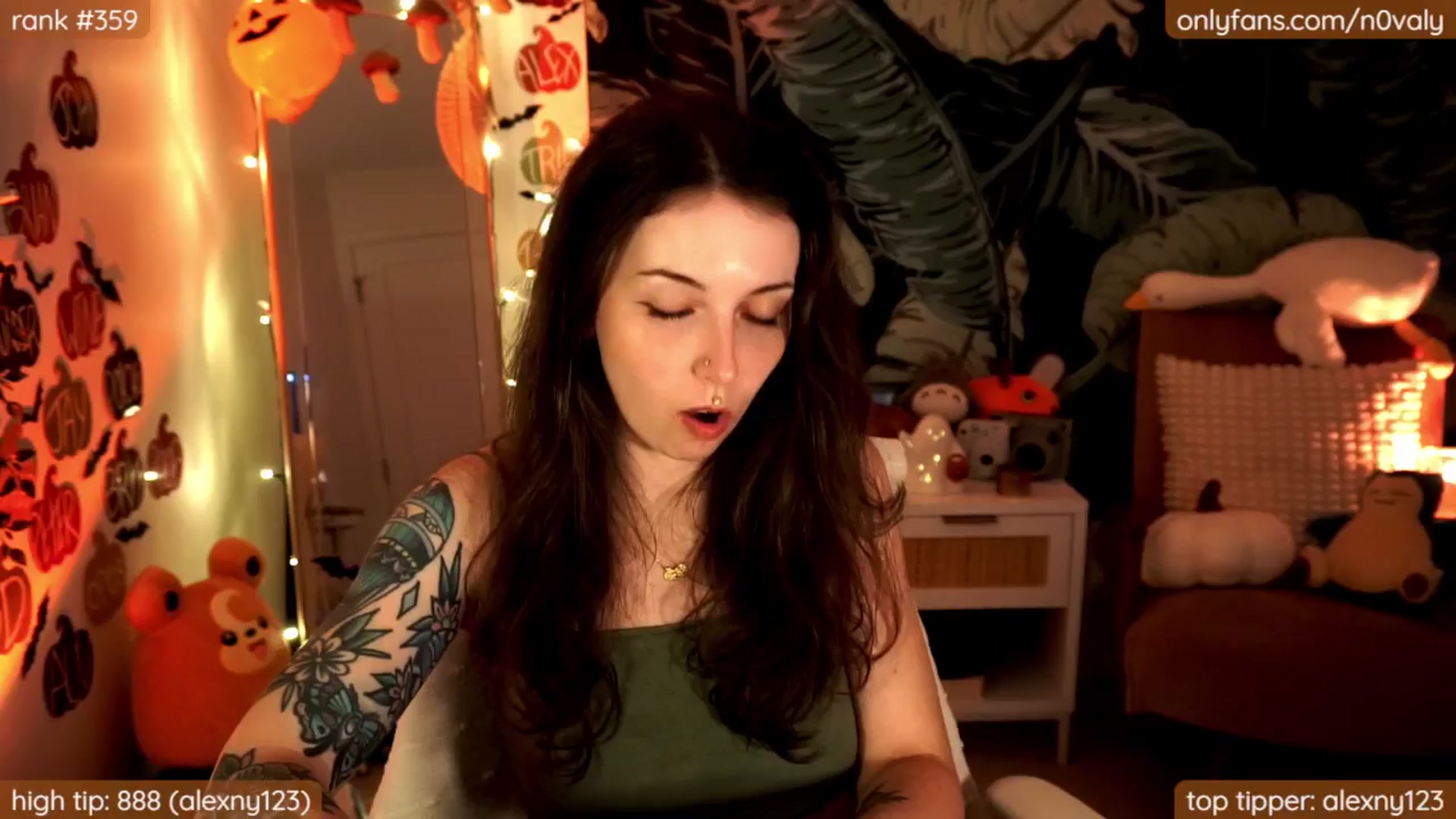 Gallery image thumbnail from N0valy's myfreecams stream on, 10/11/2024, 06:11 image 17 of 20