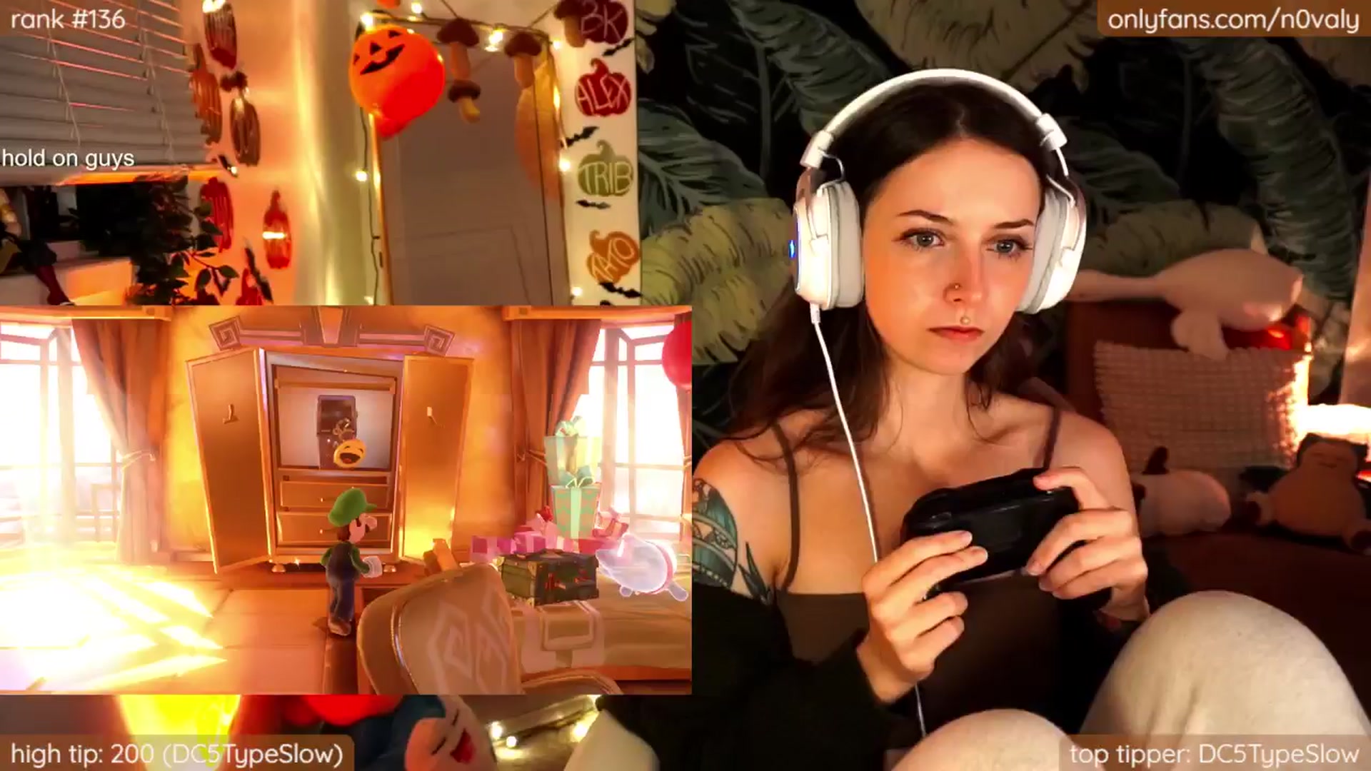 Gallery image thumbnail from N0valy's myfreecams stream on, 10/17/2024, 06:31 image 5 of 20