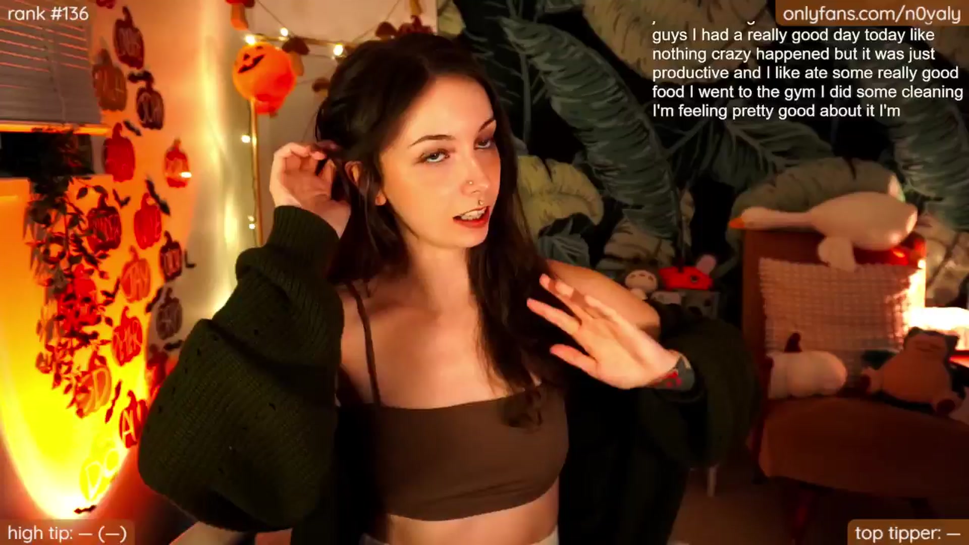 Gallery image thumbnail from N0valy's myfreecams stream on, 10/17/2024, 06:31 image 1 of 20