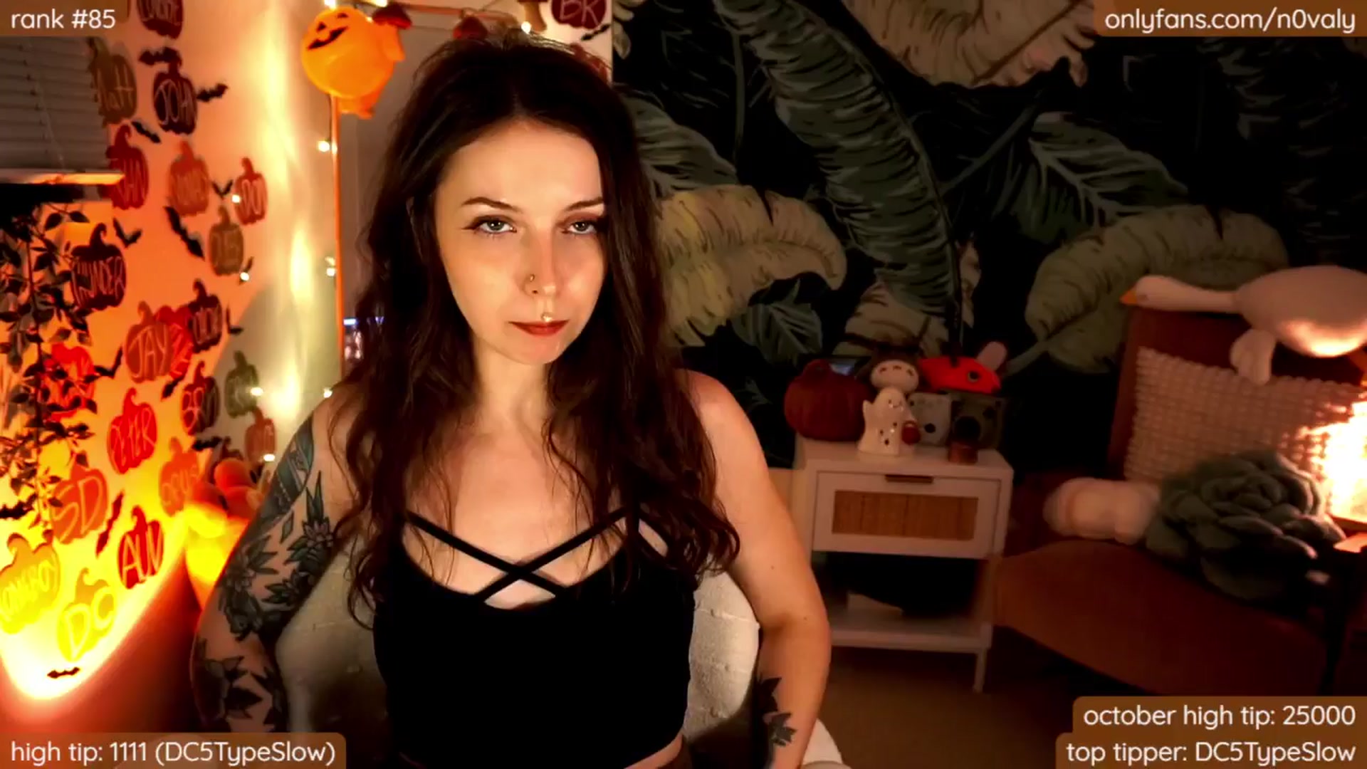 Gallery image thumbnail from N0valy's myfreecams stream on, 10/19/2024, 10:26 image 1 of 20
