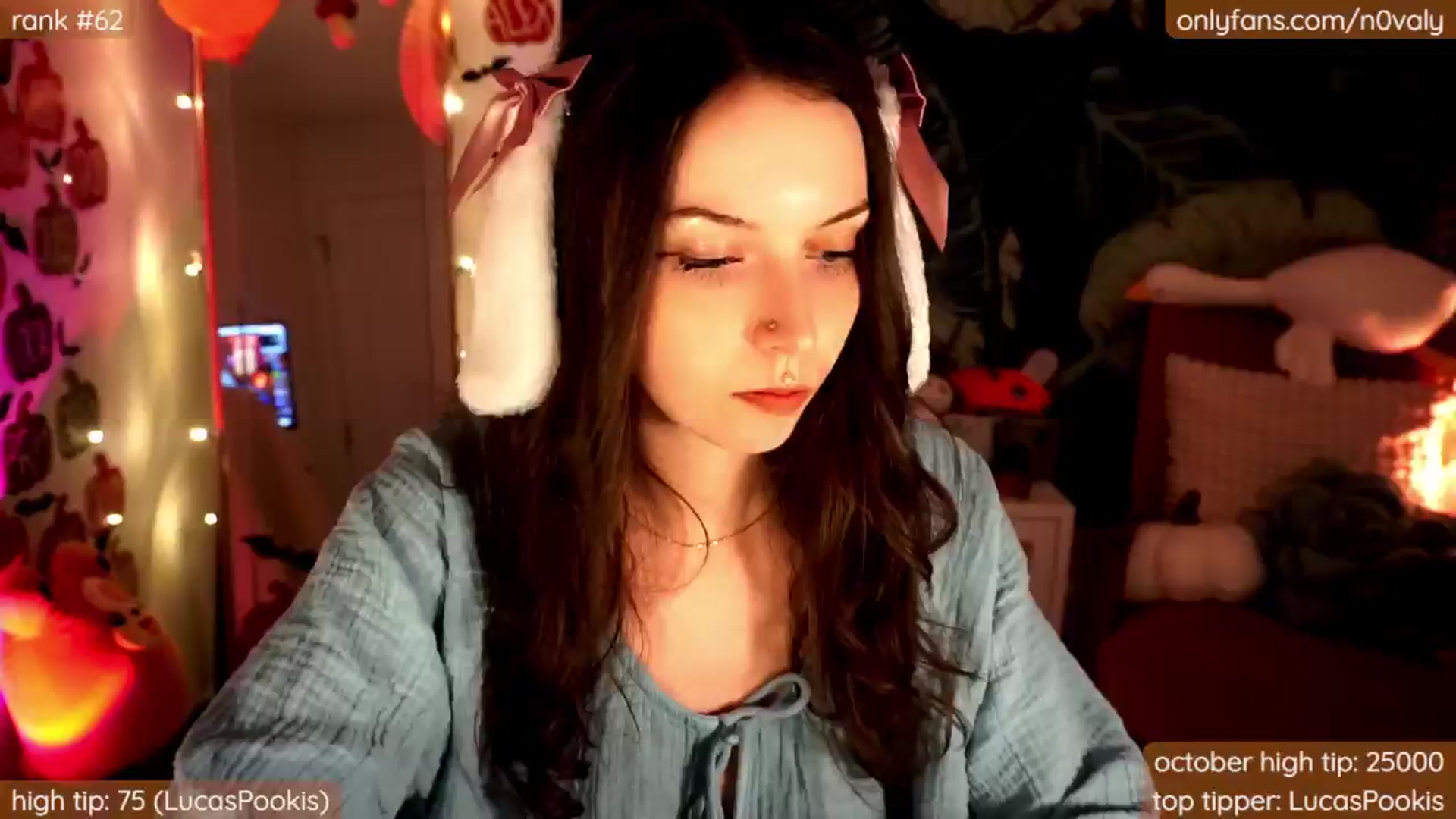 Gallery image thumbnail from N0valy's myfreecams stream on, 10/20/2024, 06:58 image 9 of 20