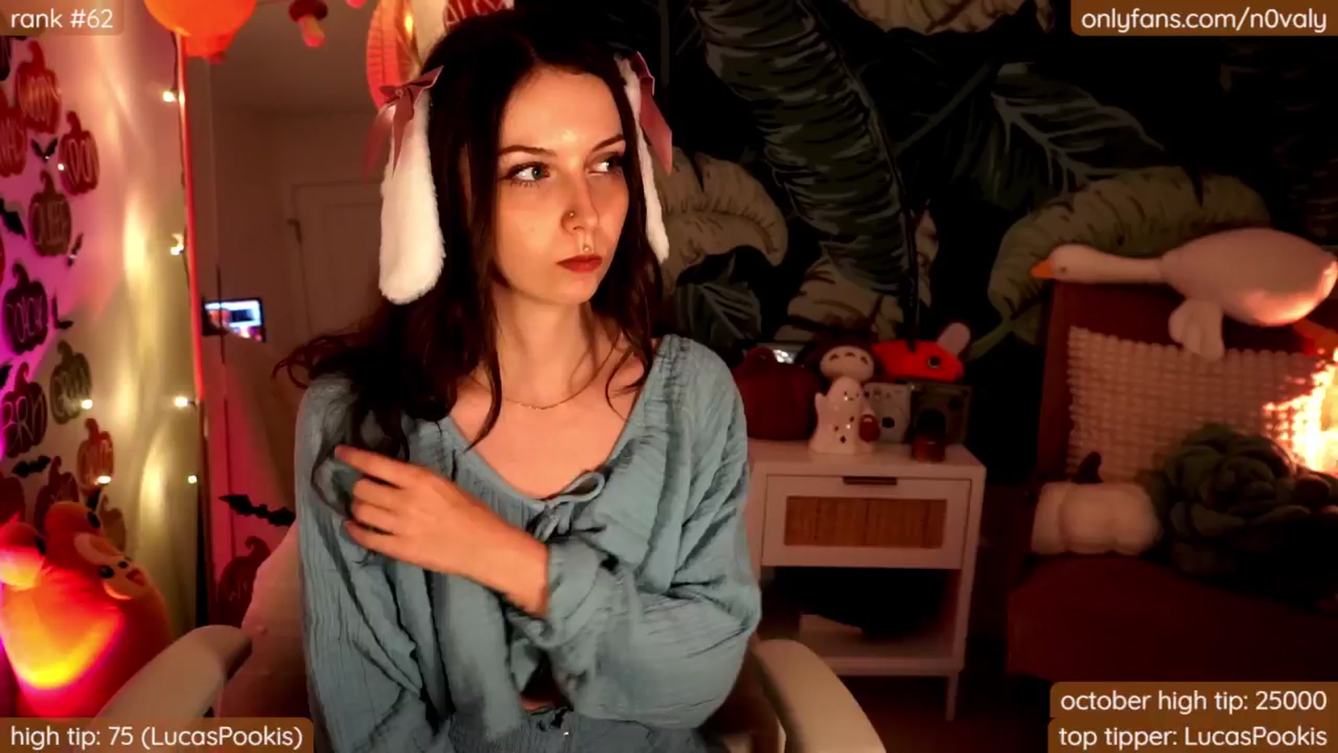 Gallery image thumbnail from N0valy's myfreecams stream on, 10/20/2024, 06:58 image 4 of 20
