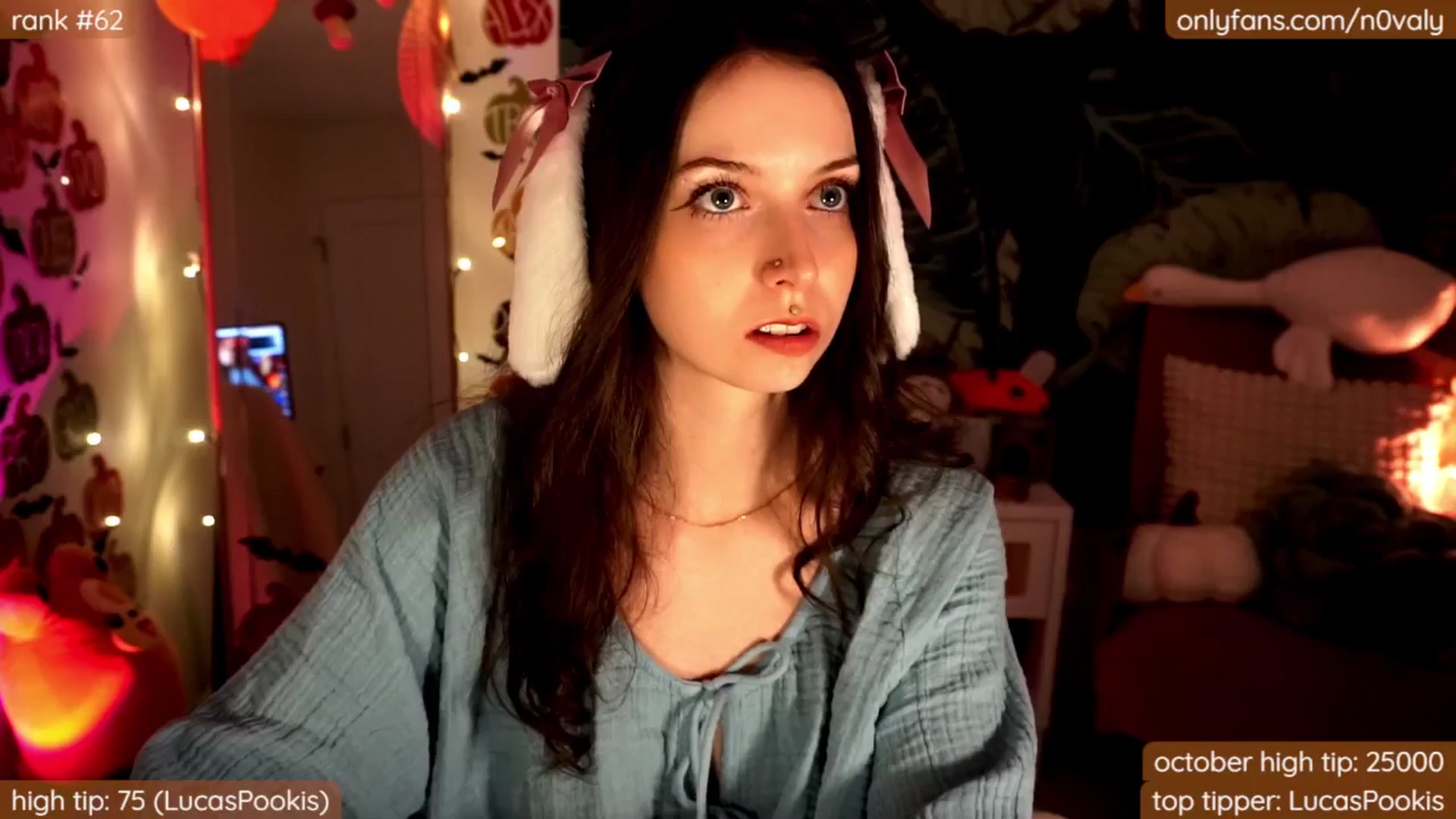 Gallery image thumbnail from N0valy's myfreecams stream on, 10/20/2024, 06:58 image 7 of 20