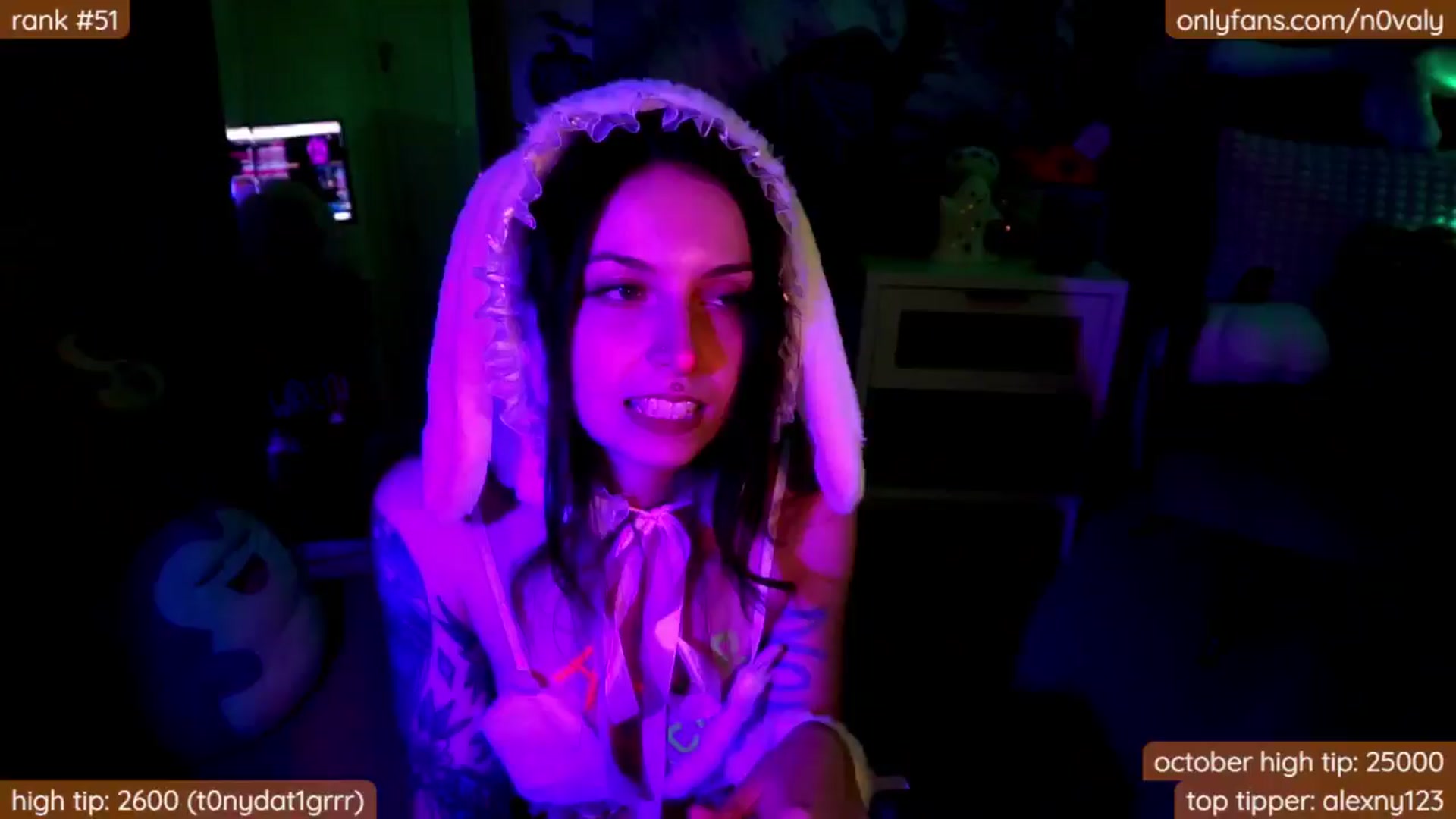 Gallery image thumbnail from N0valy's myfreecams stream on, 10/27/2024, 09:50 image 10 of 20