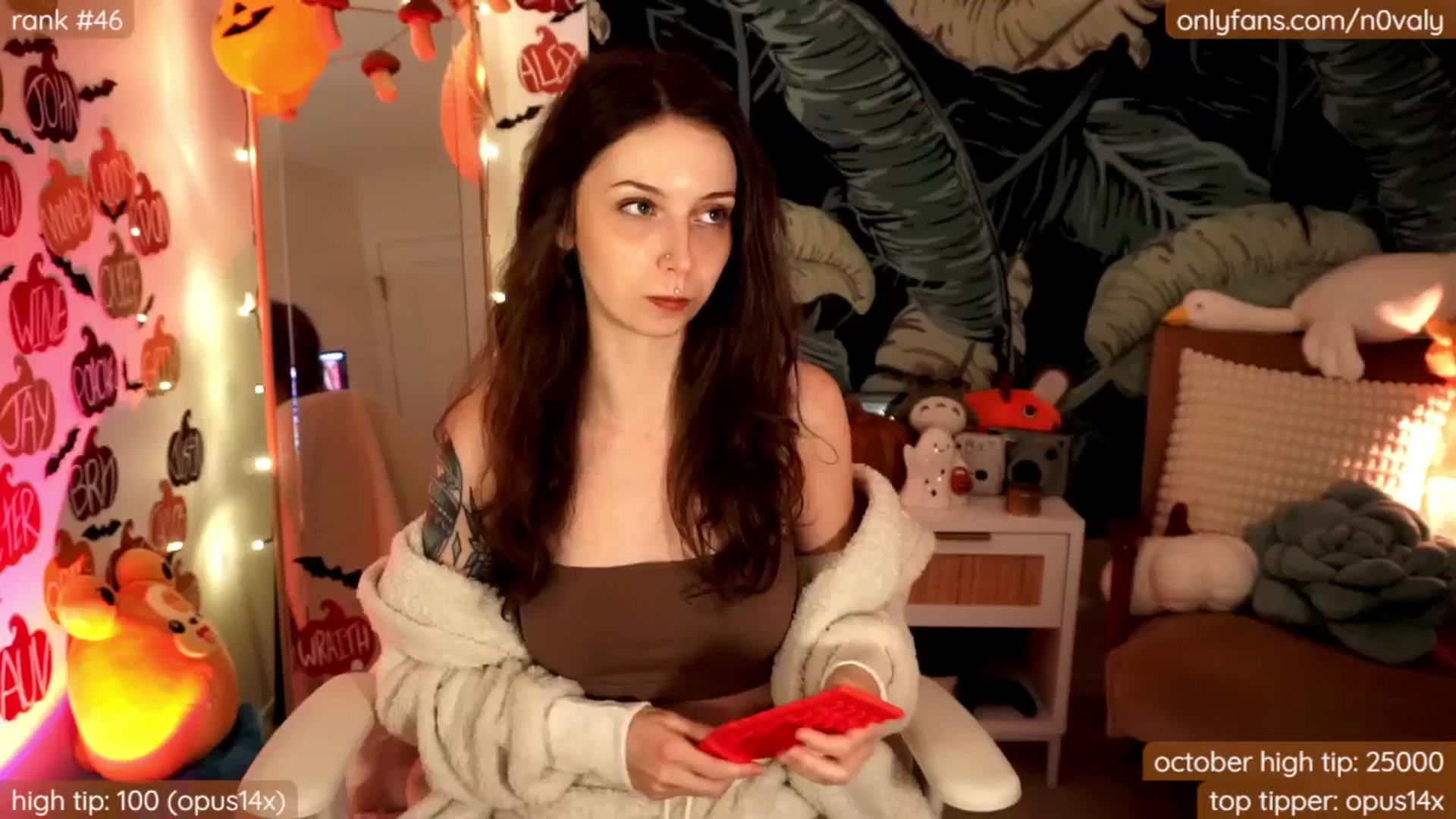 Gallery image thumbnail from N0valy's myfreecams stream on, 10/28/2024, 07:44 image 6 of 20