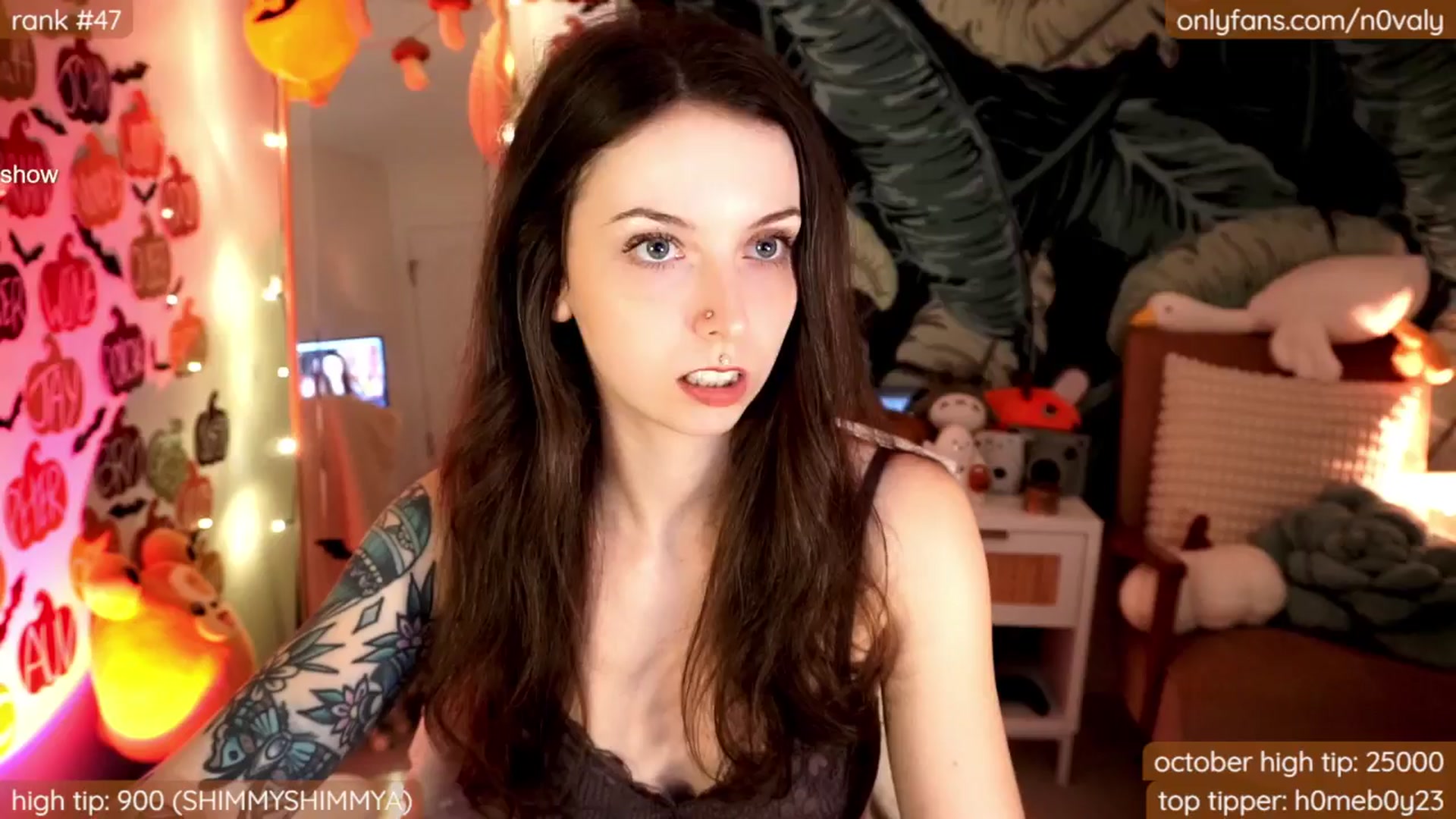 Gallery image thumbnail from N0valy's myfreecams stream on, 10/29/2024, 05:52 image 15 of 20