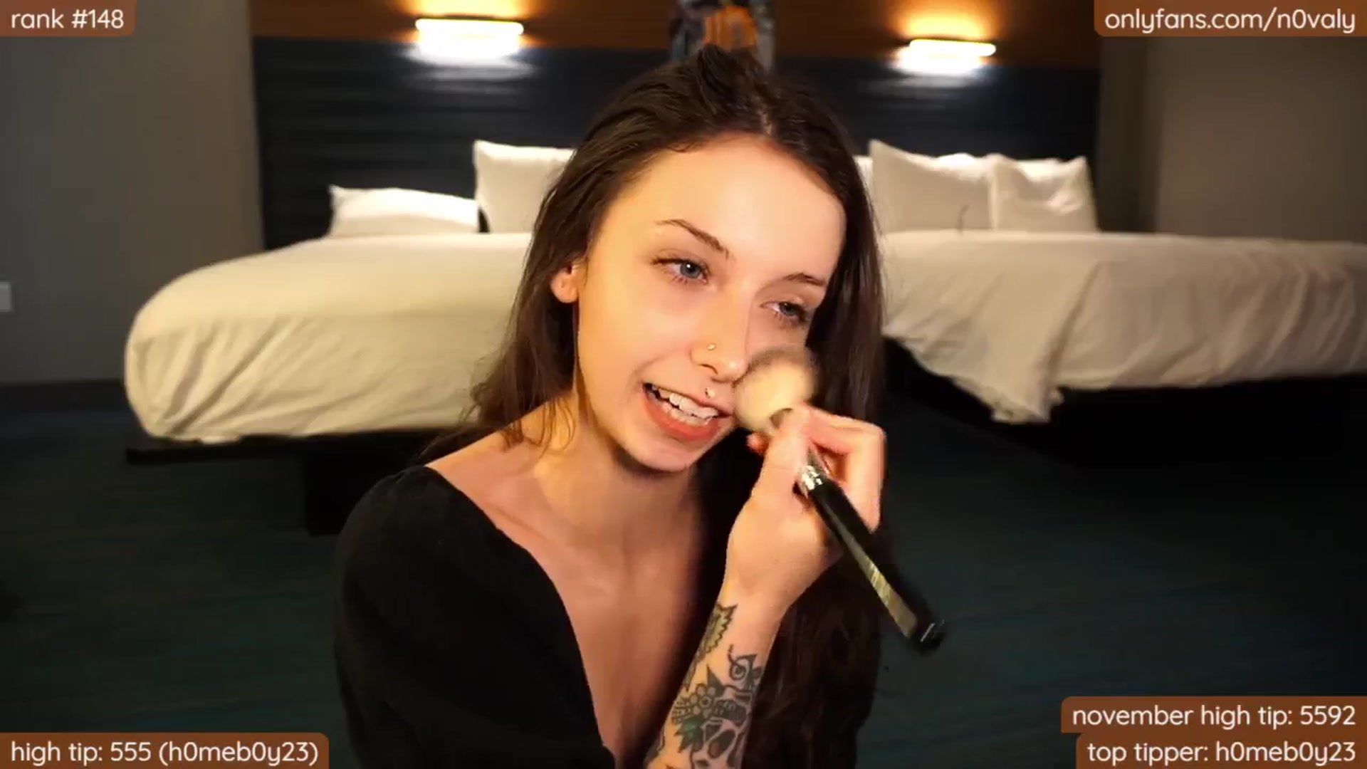 Gallery image thumbnail from N0valy's myfreecams stream on, 11/18/2024, 03:44 image 3 of 20