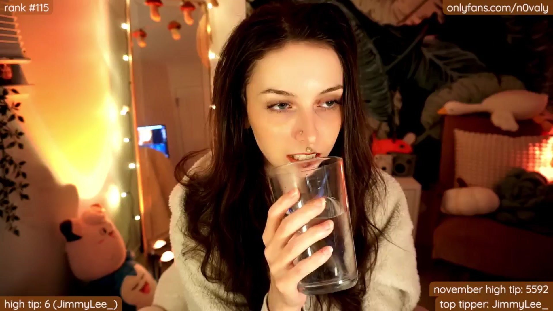 Gallery image thumbnail from N0valy's myfreecams stream on, 11/26/2024, 07:14 image 1 of 20