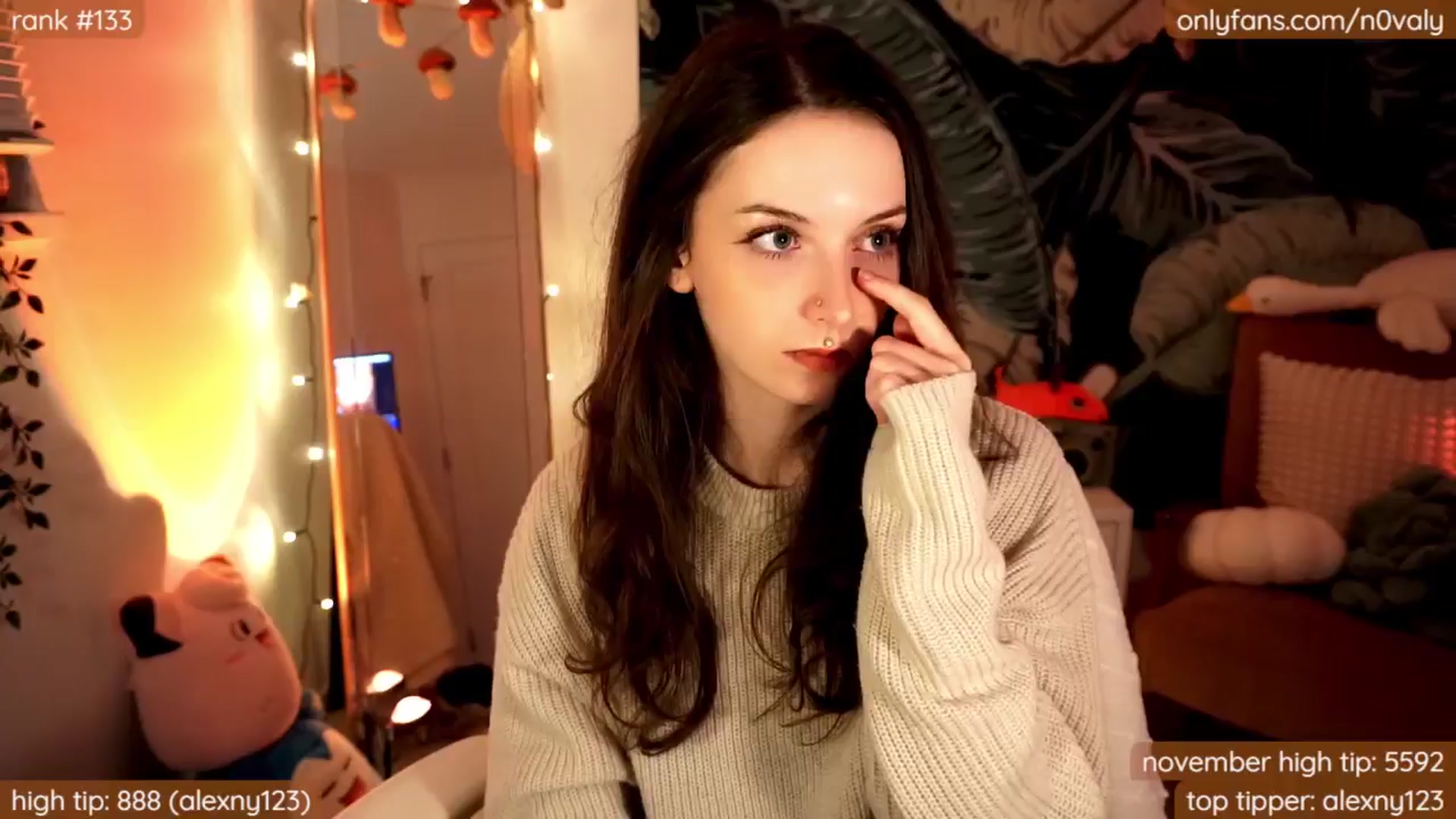 Gallery image thumbnail from N0valy's myfreecams stream on, 11/29/2024, 05:17 image 11 of 20