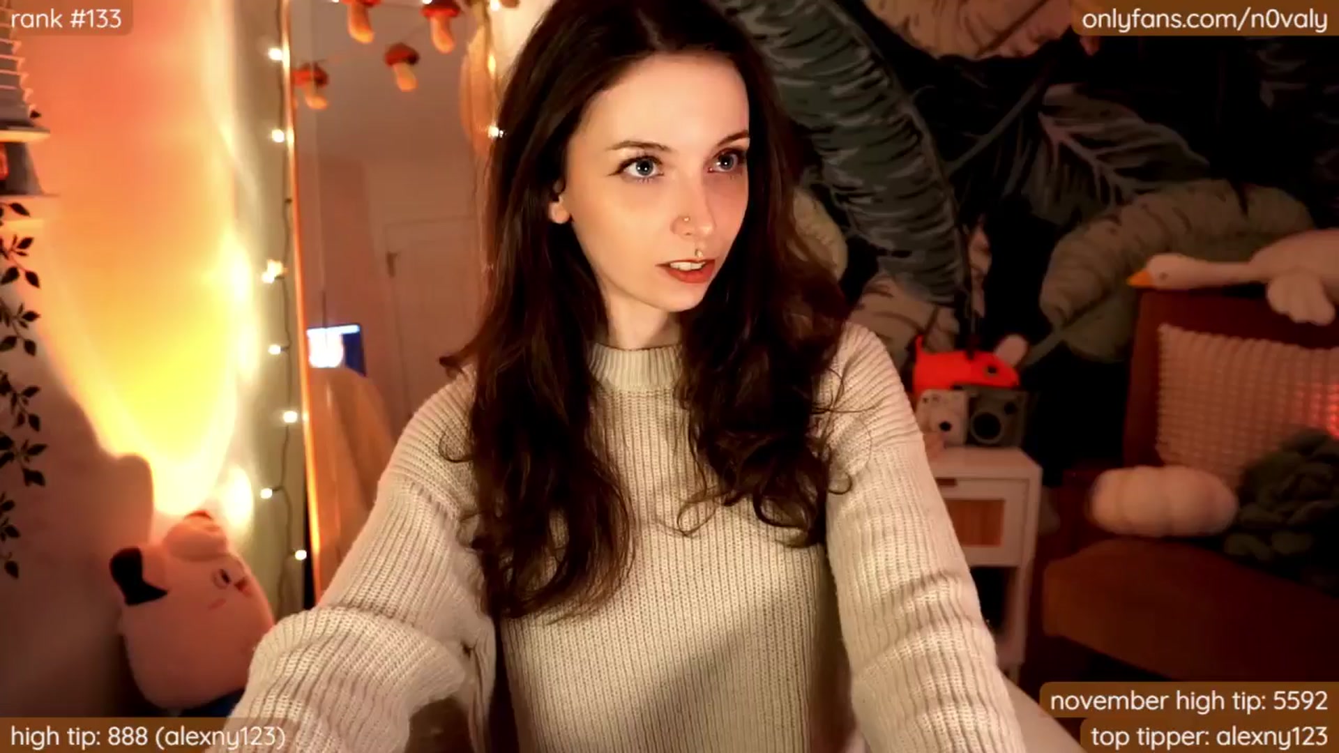 Gallery image thumbnail from N0valy's myfreecams stream on, 11/29/2024, 05:17 image 15 of 20