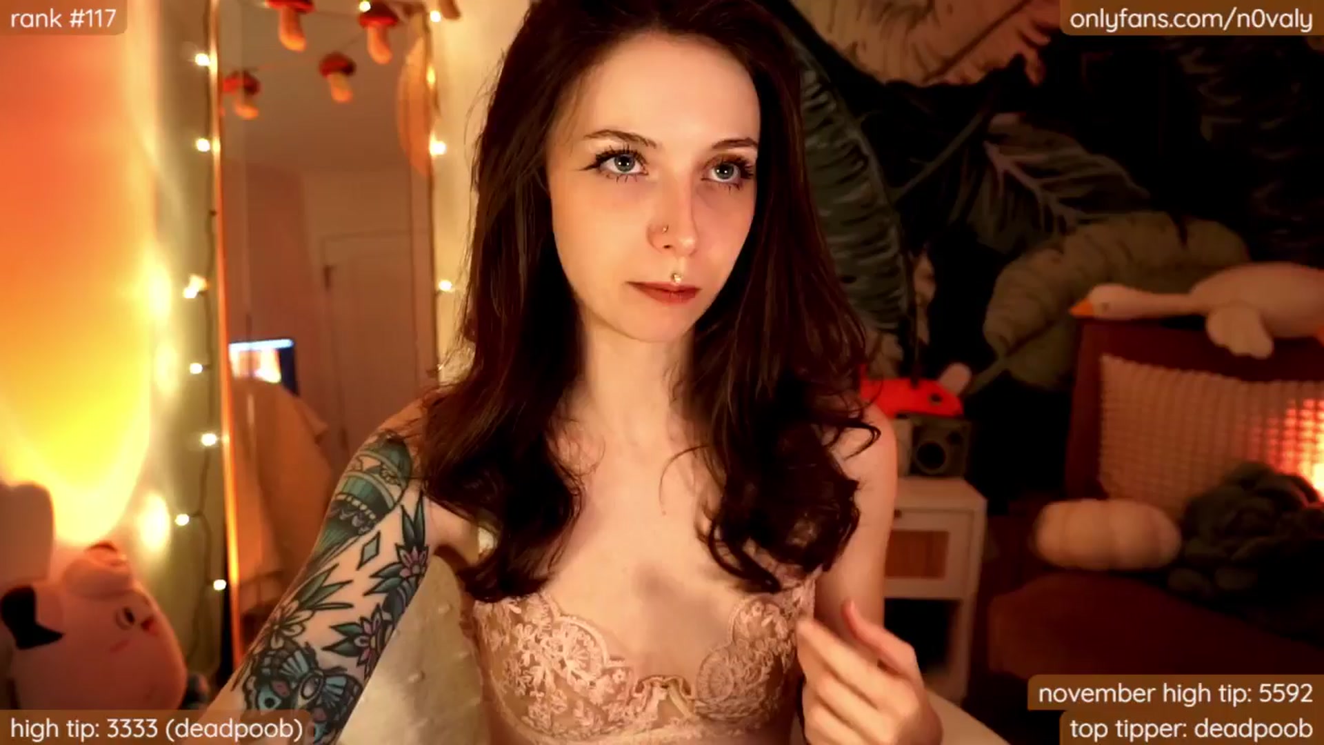 Gallery image thumbnail from N0valy's myfreecams stream on, 11/30/2024, 11:23 image 15 of 20