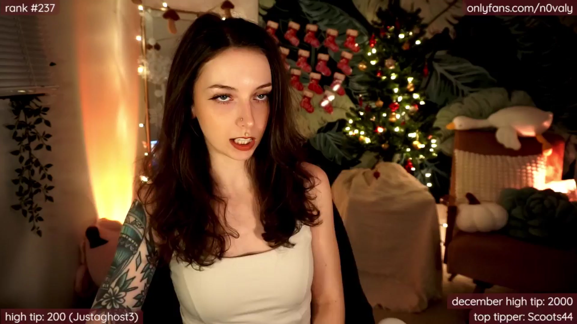 Gallery image thumbnail from N0valy's myfreecams stream on, 12/05/2024, 08:32 image 3 of 20