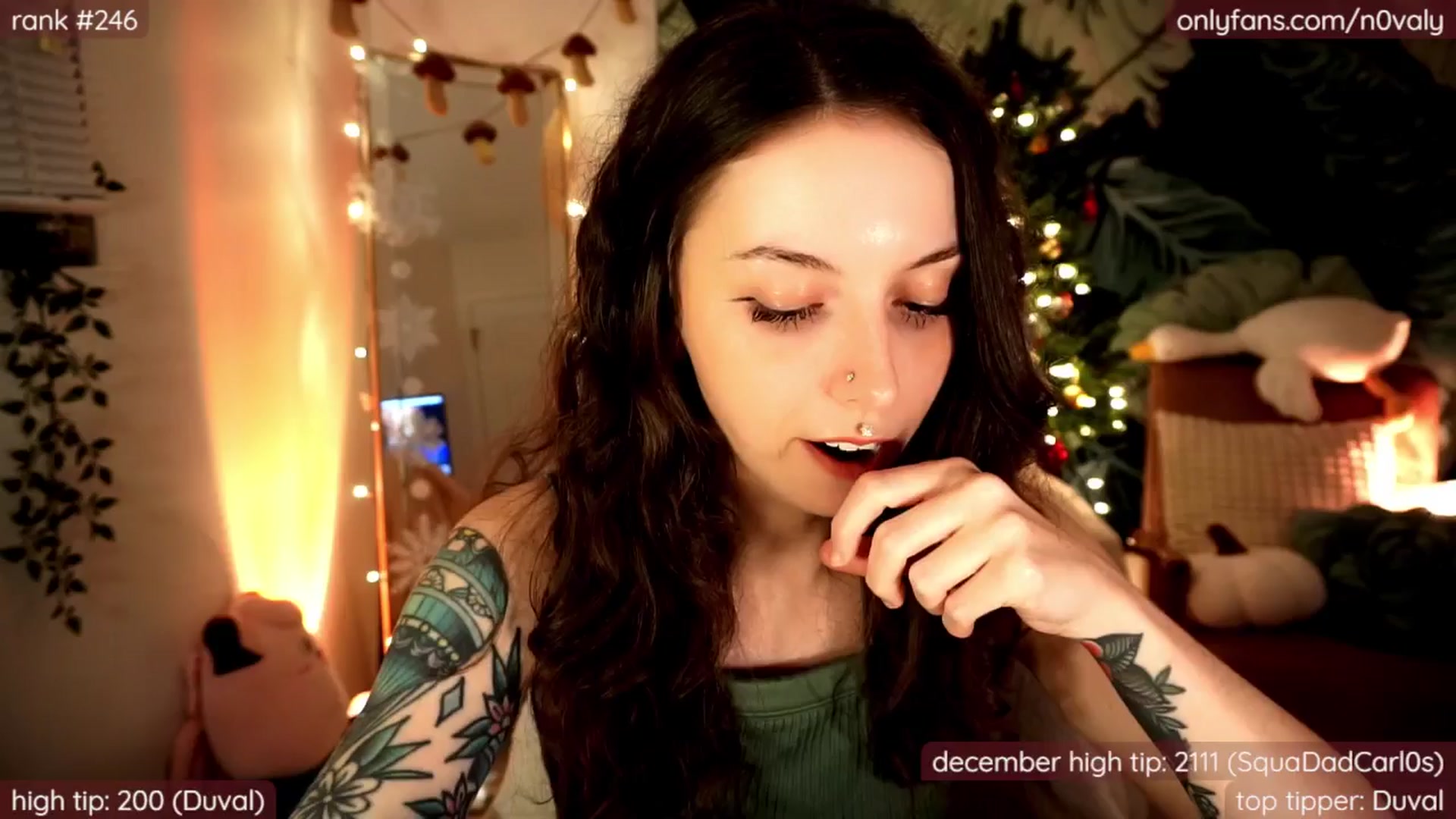 Gallery image thumbnail from N0valy's myfreecams stream on, 12/14/2024, 07:43 image 12 of 20