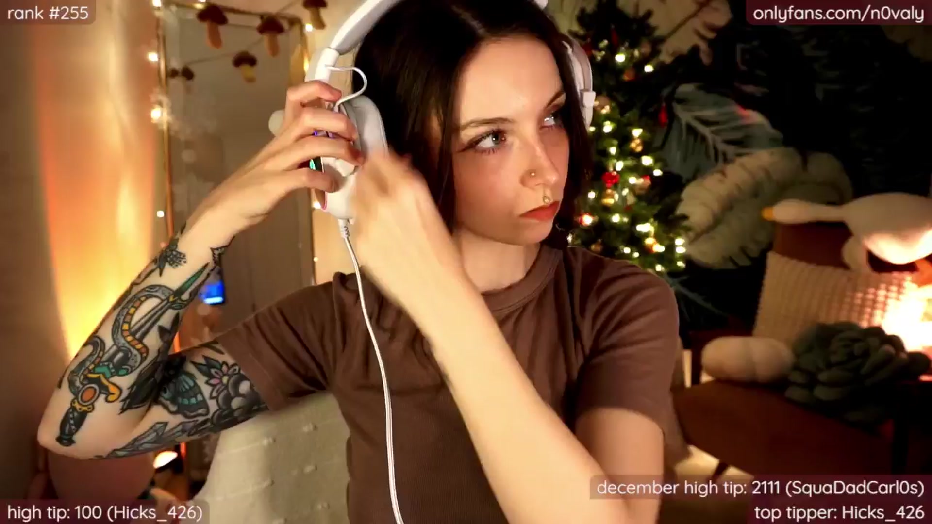 Gallery image thumbnail from N0valy's myfreecams stream on, 12/15/2024, 06:07 image 11 of 20